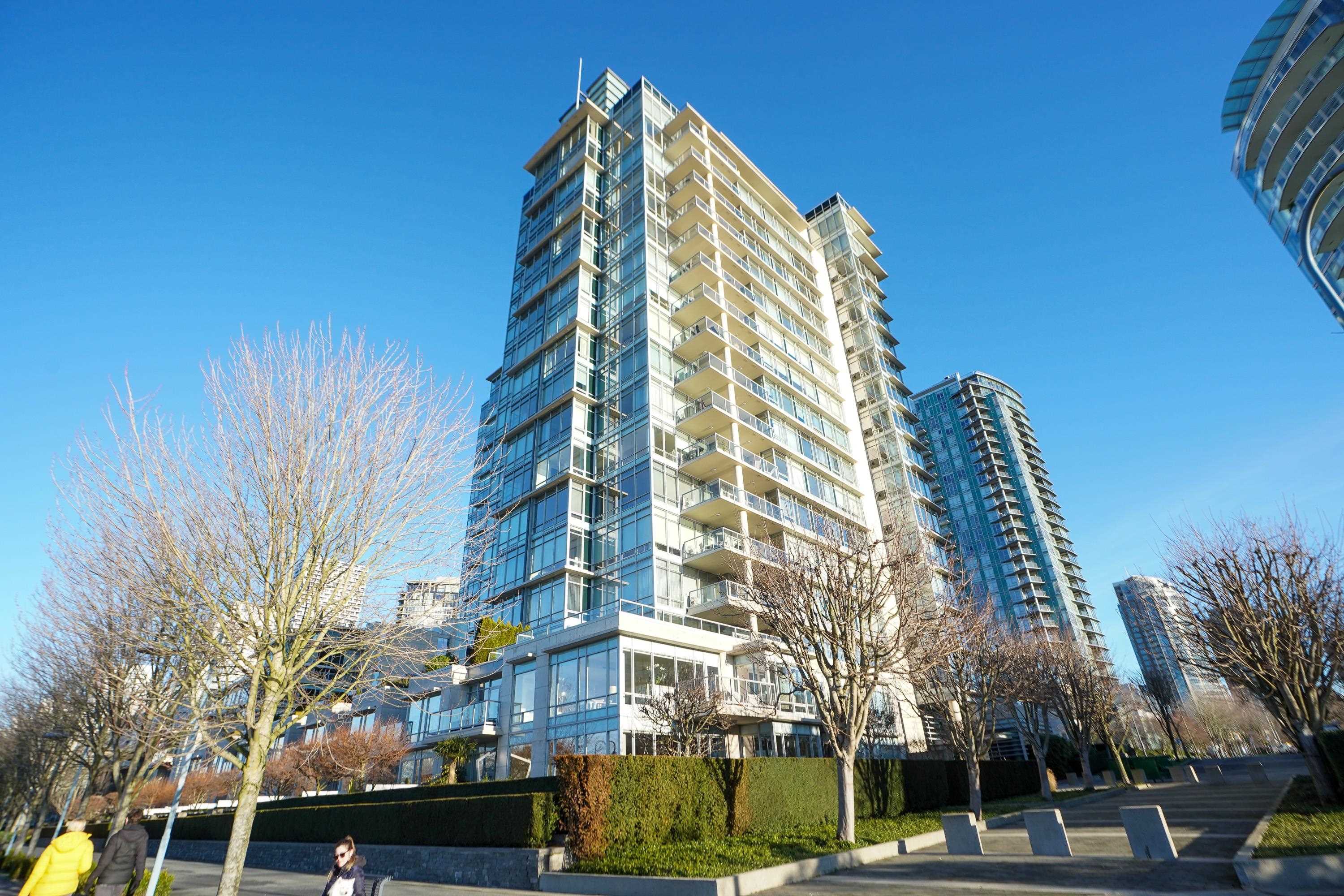 701 426 BEACH CRESCENT, R3153011, BC,