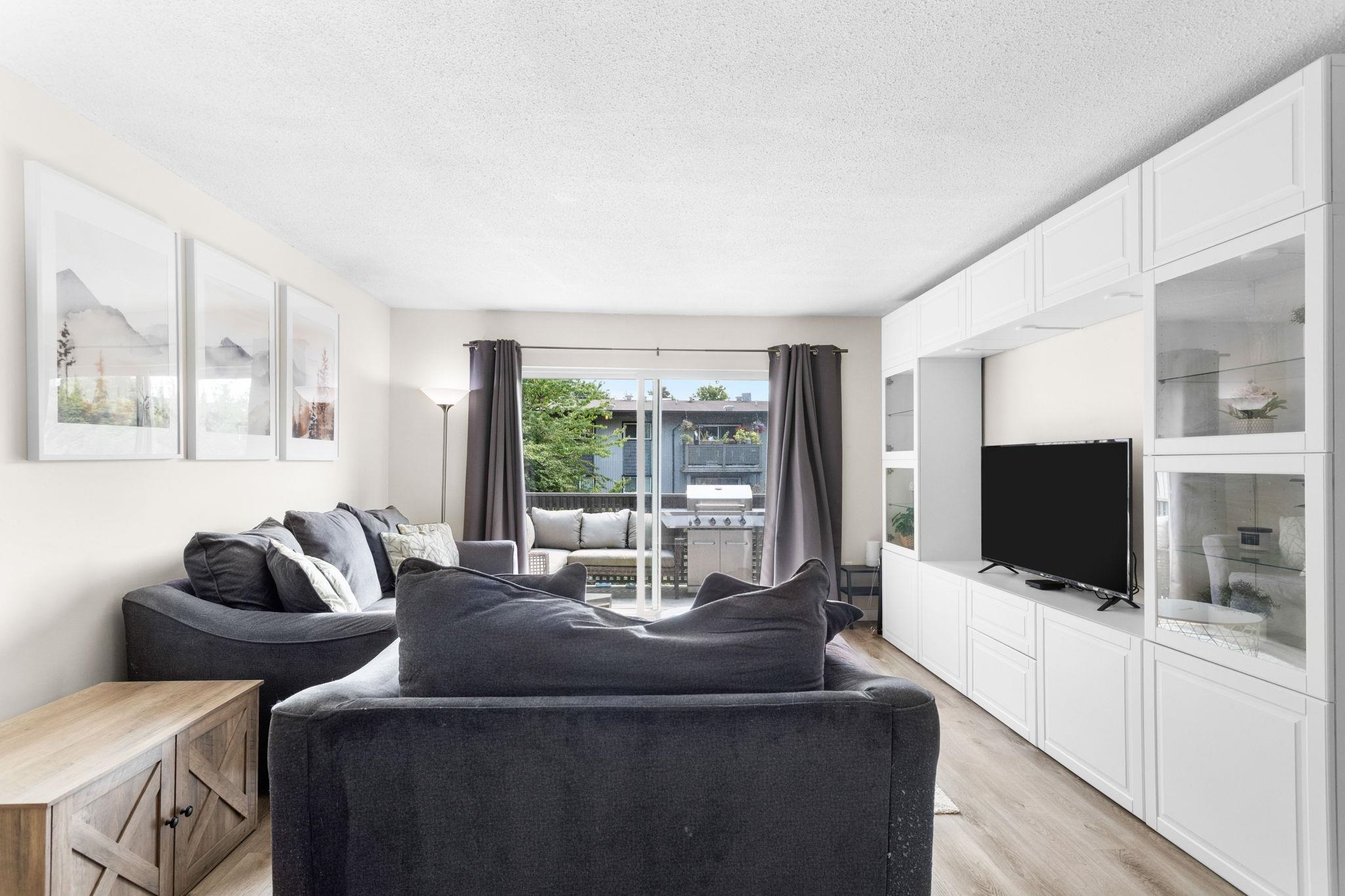 239 202 WESTHILL PLACE, R3153065, BC,