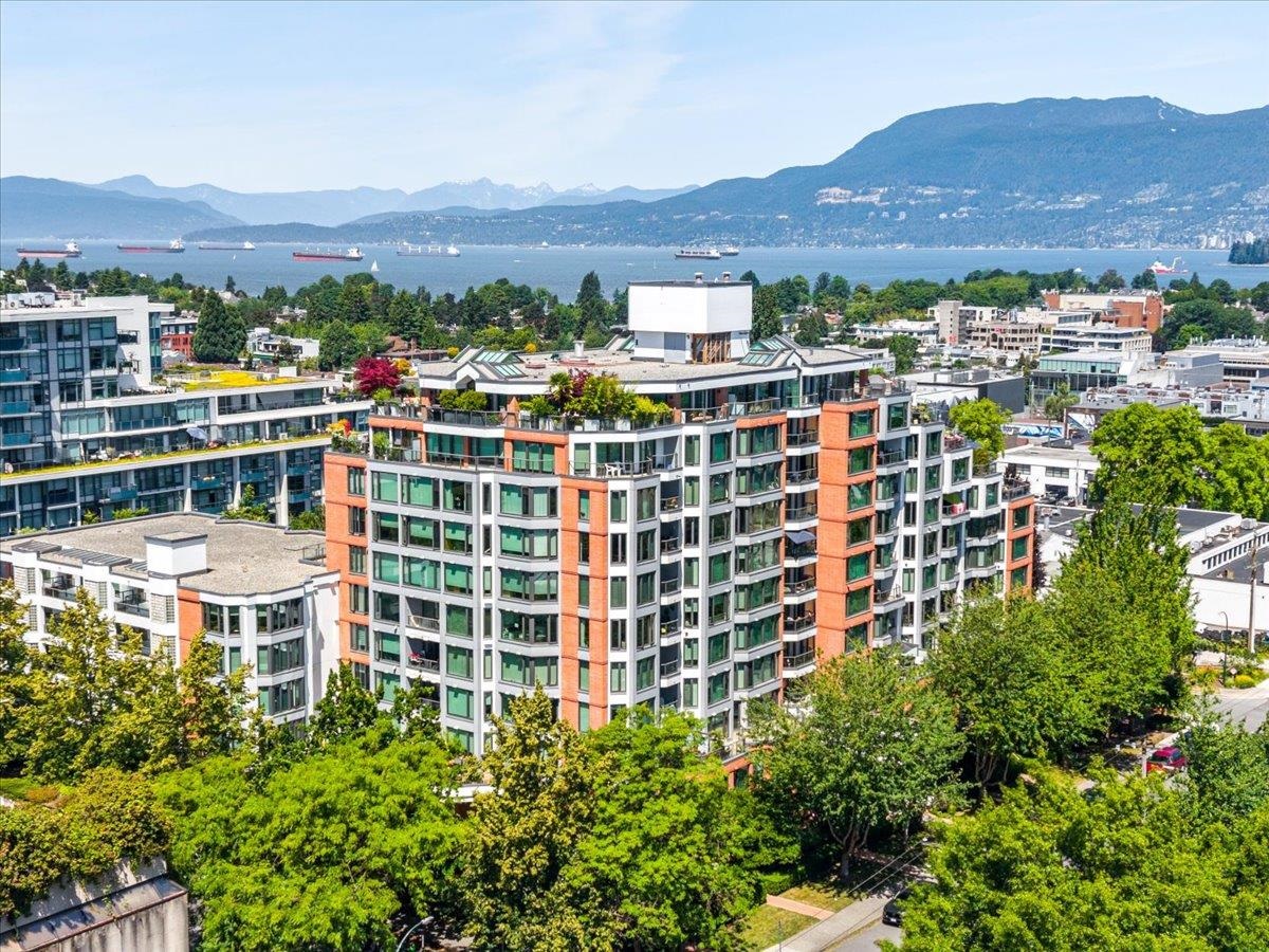 702 2201 PINE STREET, R3153085, BC,