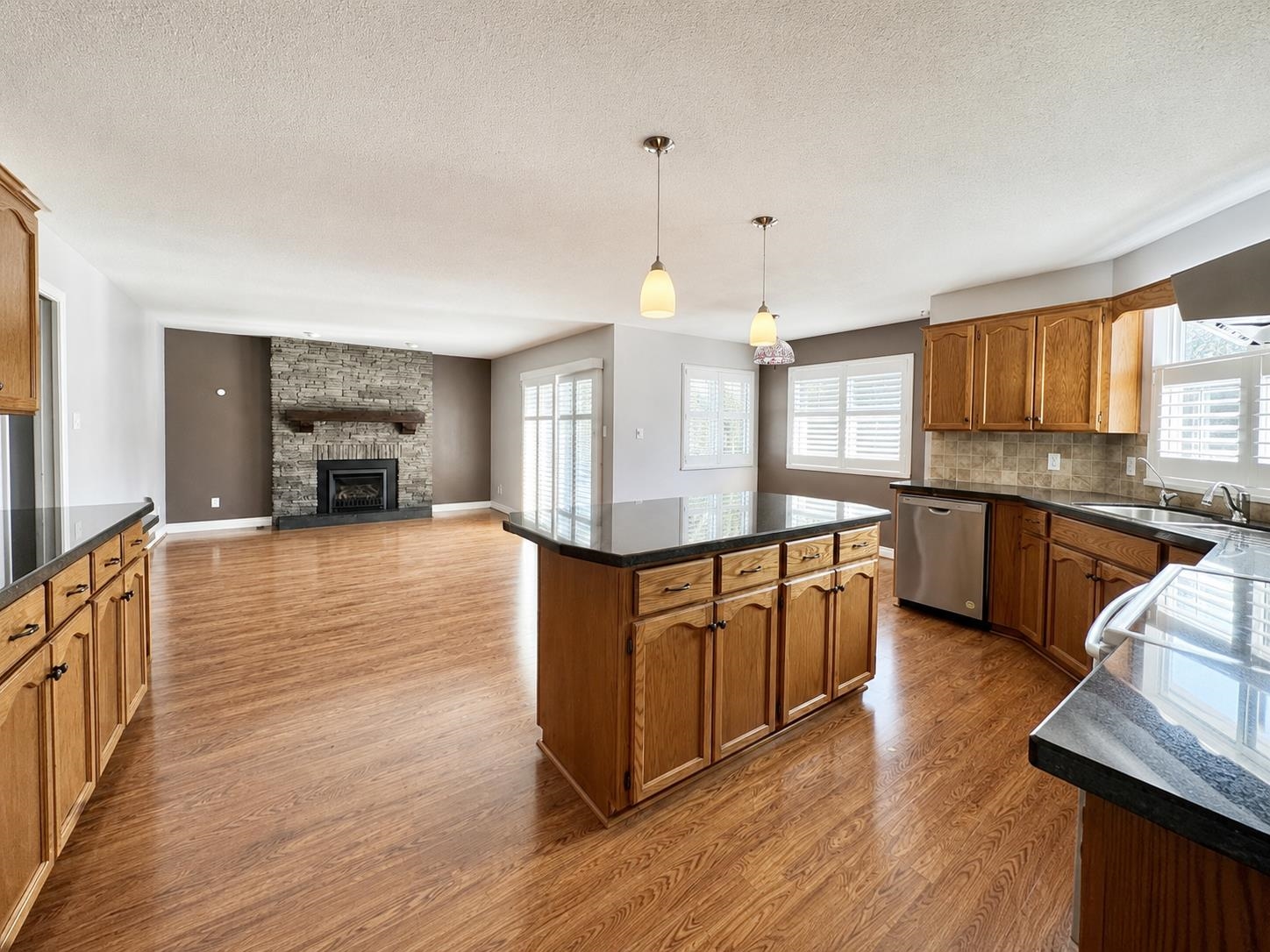 14XX 134A STREET, Surrey BC V4A 9A5, R3153274, BC,
