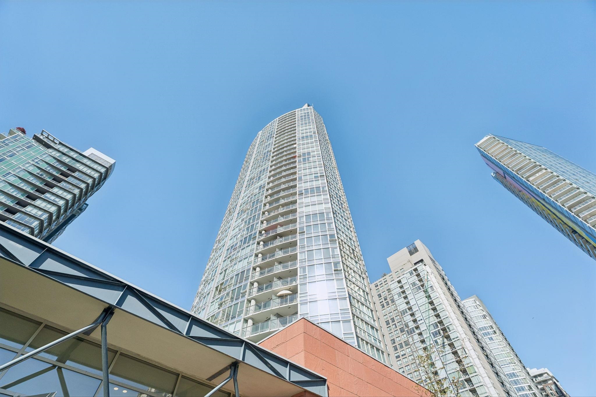 908 1408 STRATHMORE MEWS, R3153371, BC,