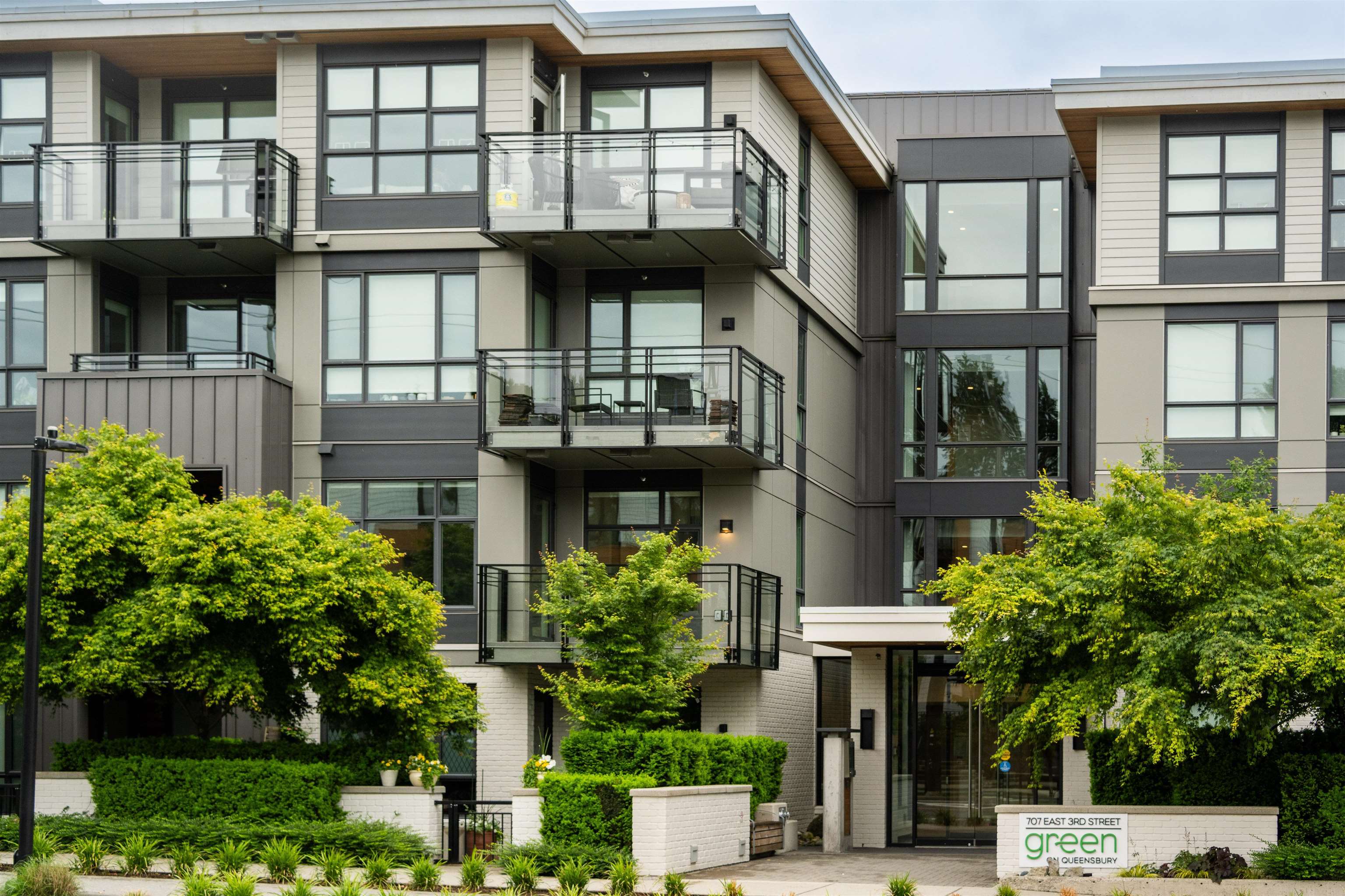 214 707 3RD STREET EAST, R3153468, BC,