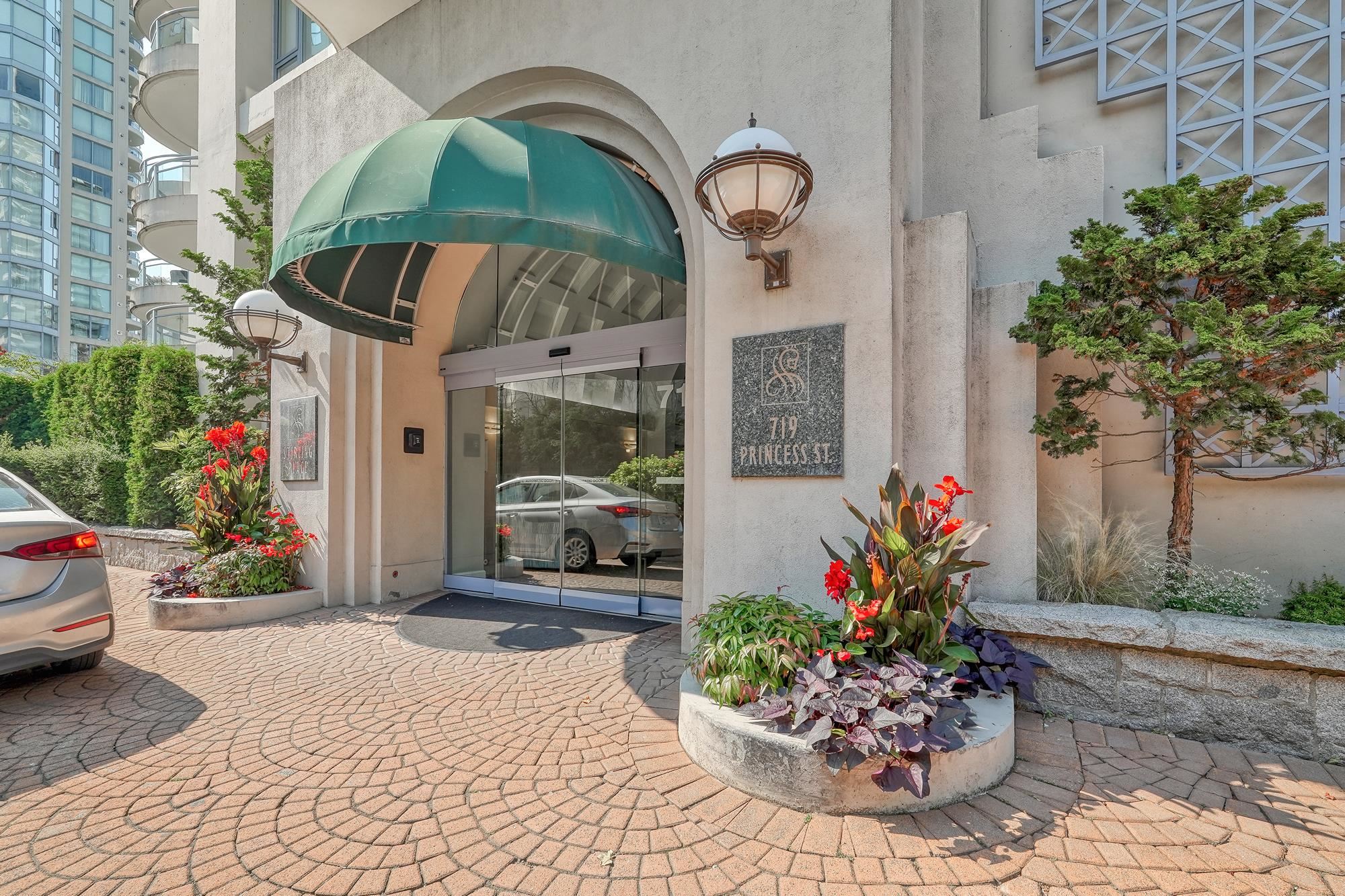 803 719 PRINCESS STREET, R3153469, BC,