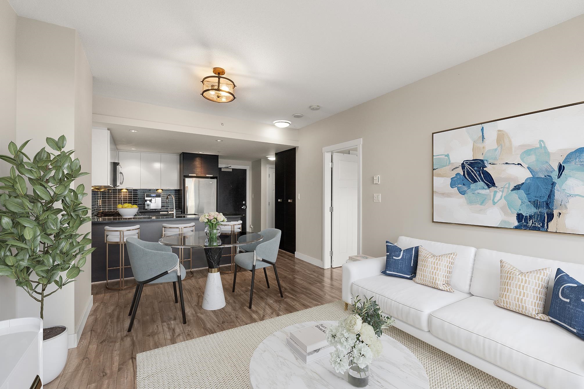802 2968 GLEN DRIVE, R3153519, BC,