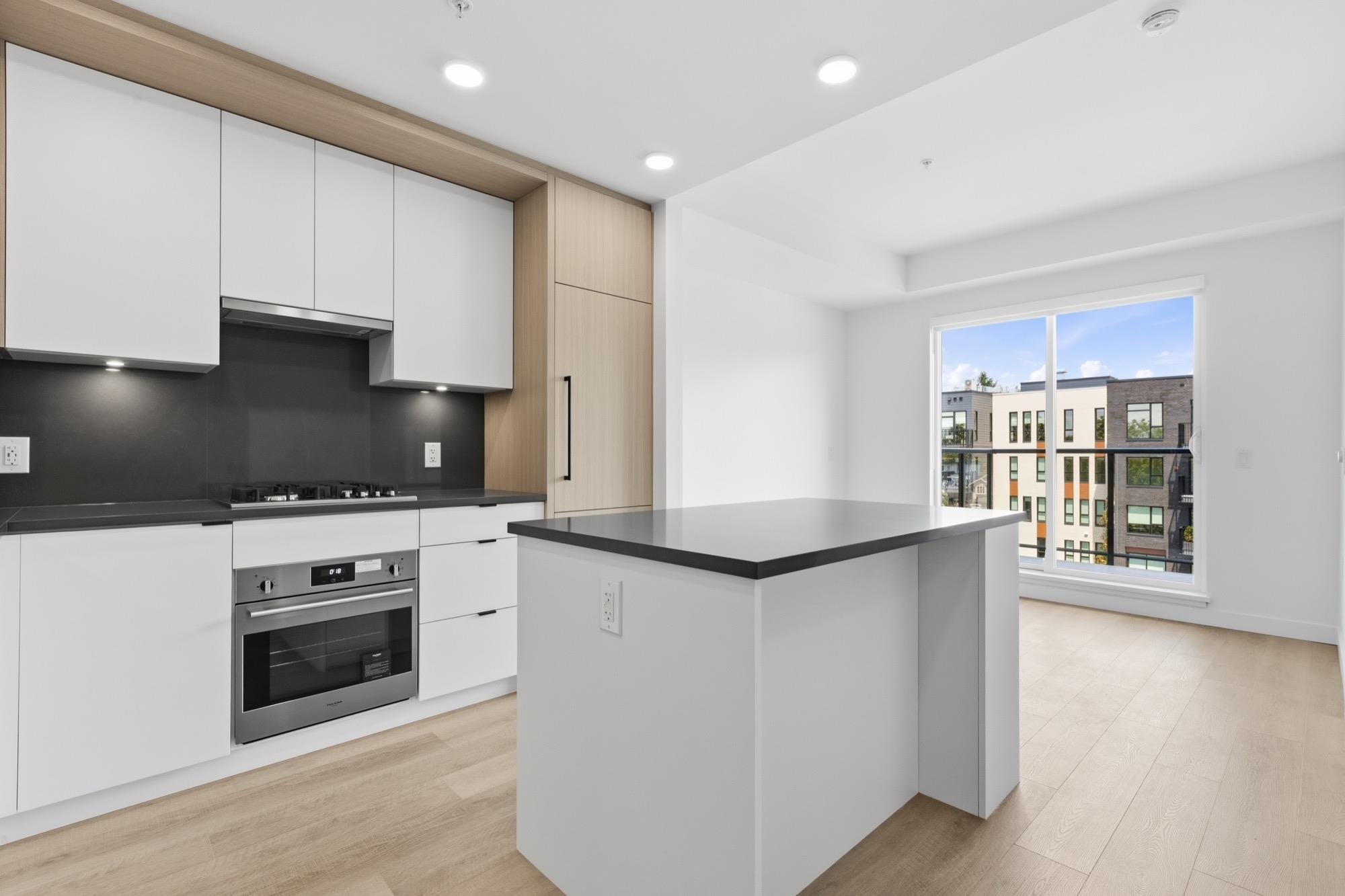 504 2268 BROADWAY, R3153542, BC,