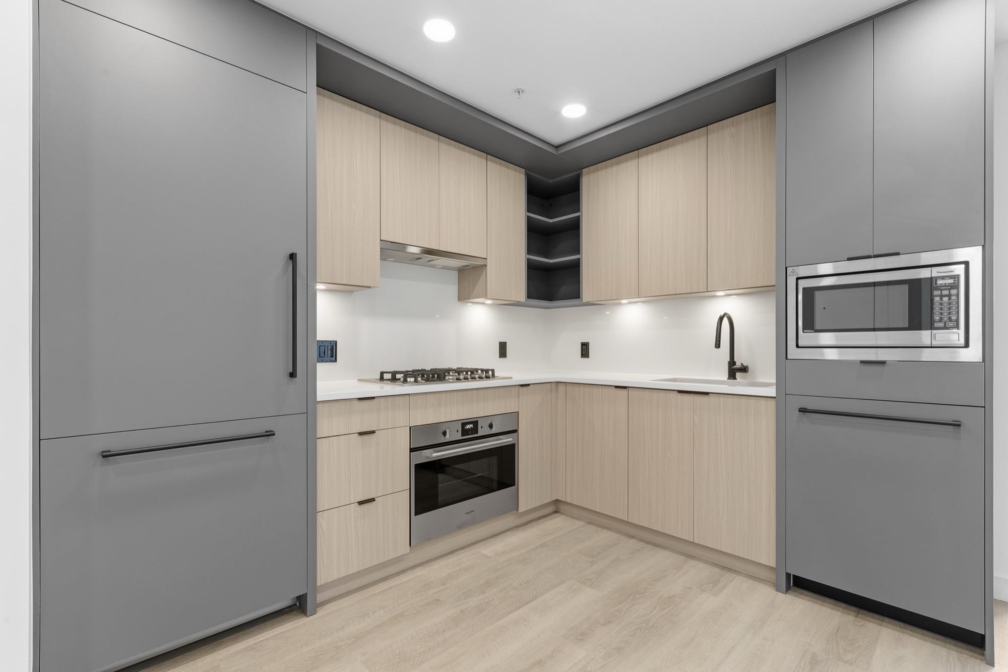 507 2268 BROADWAY, R3153543, BC,