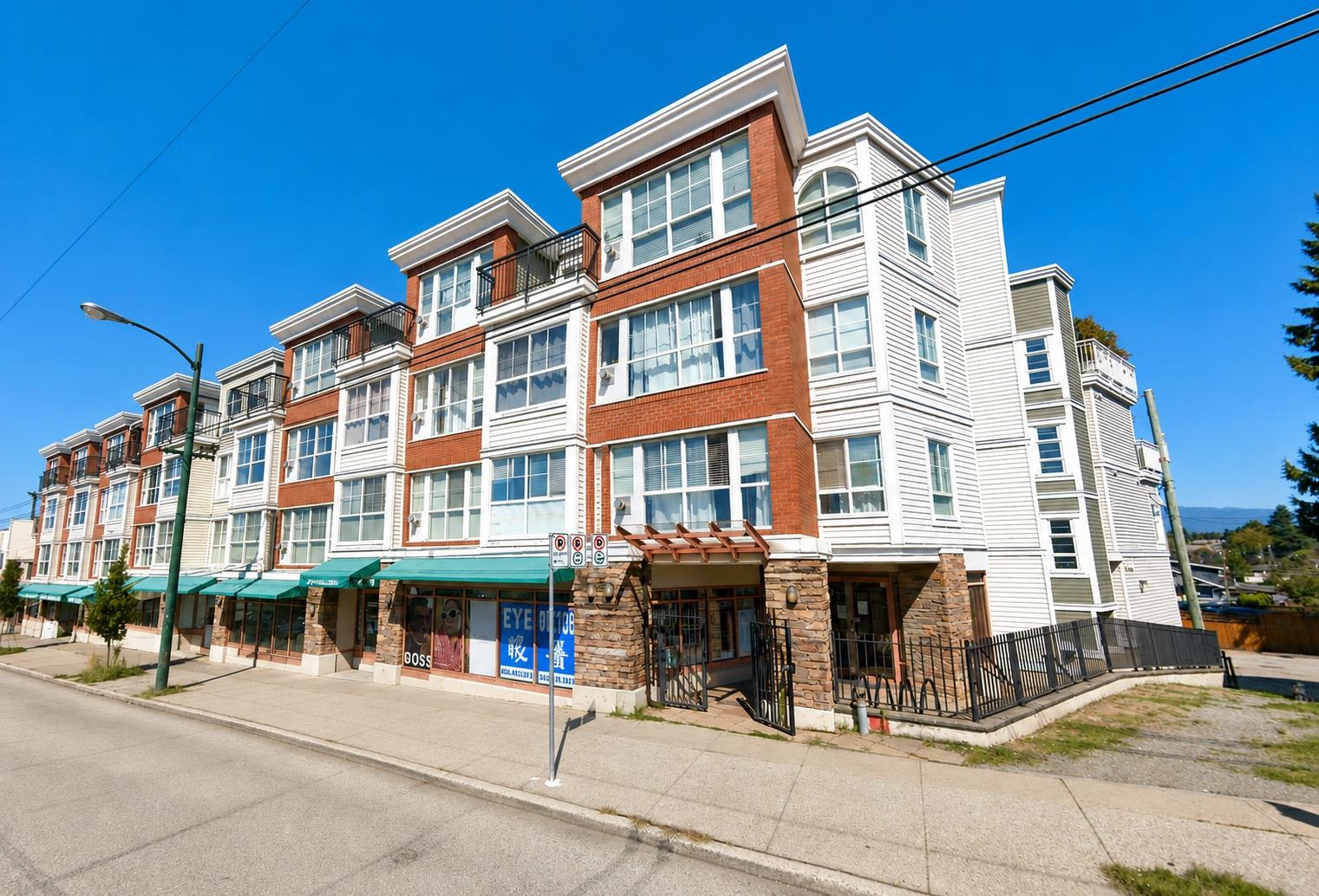 101 2973 KINGSWAY, R3153577, BC,