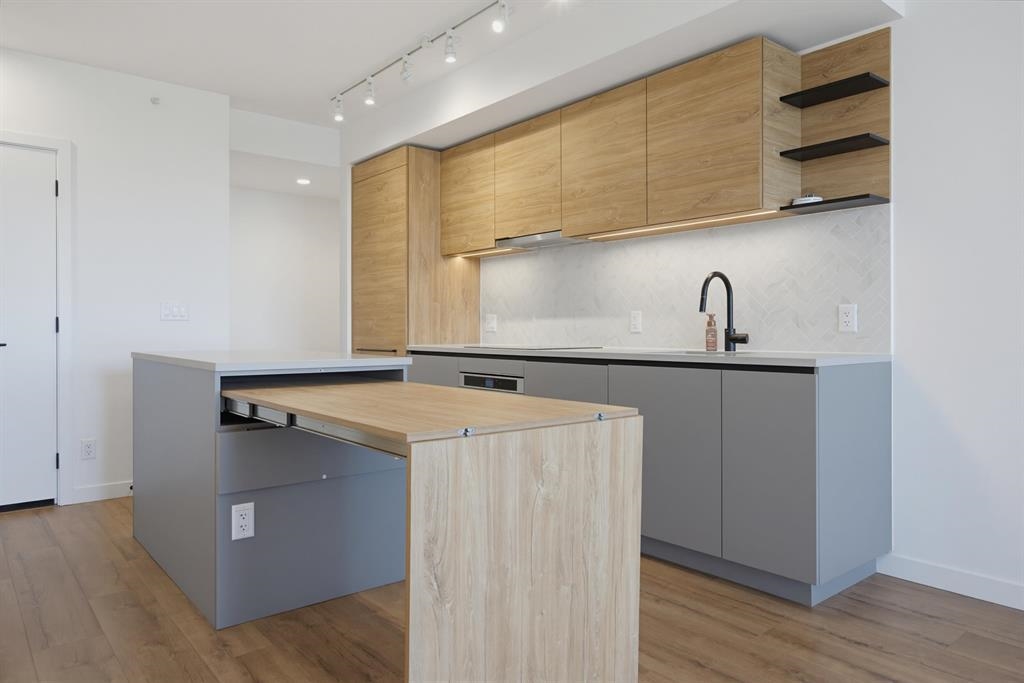 15XX 13428 105 AVENUE, R3153643, BC,