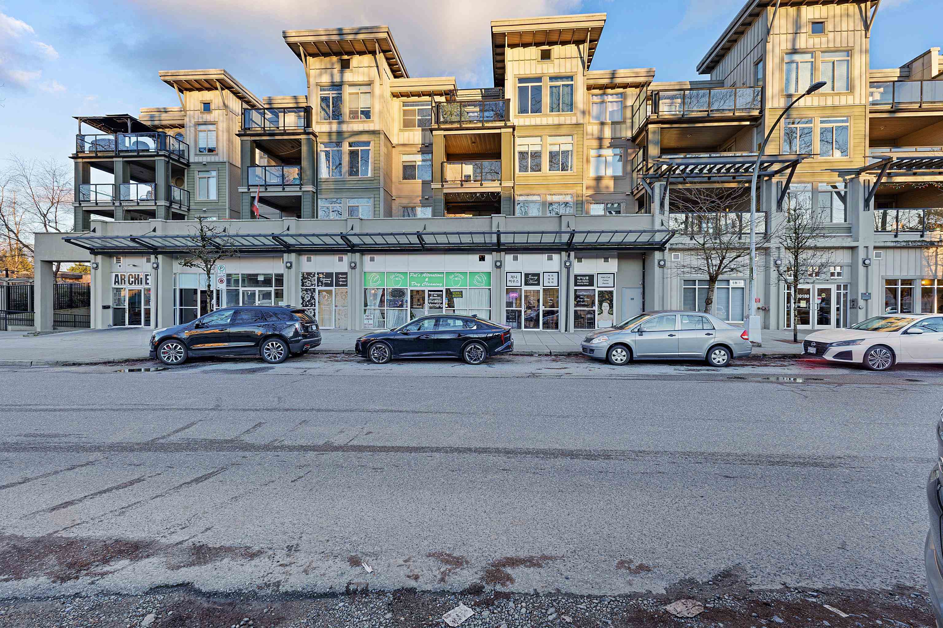 318 10180 153 STREET, R3153749, BC,