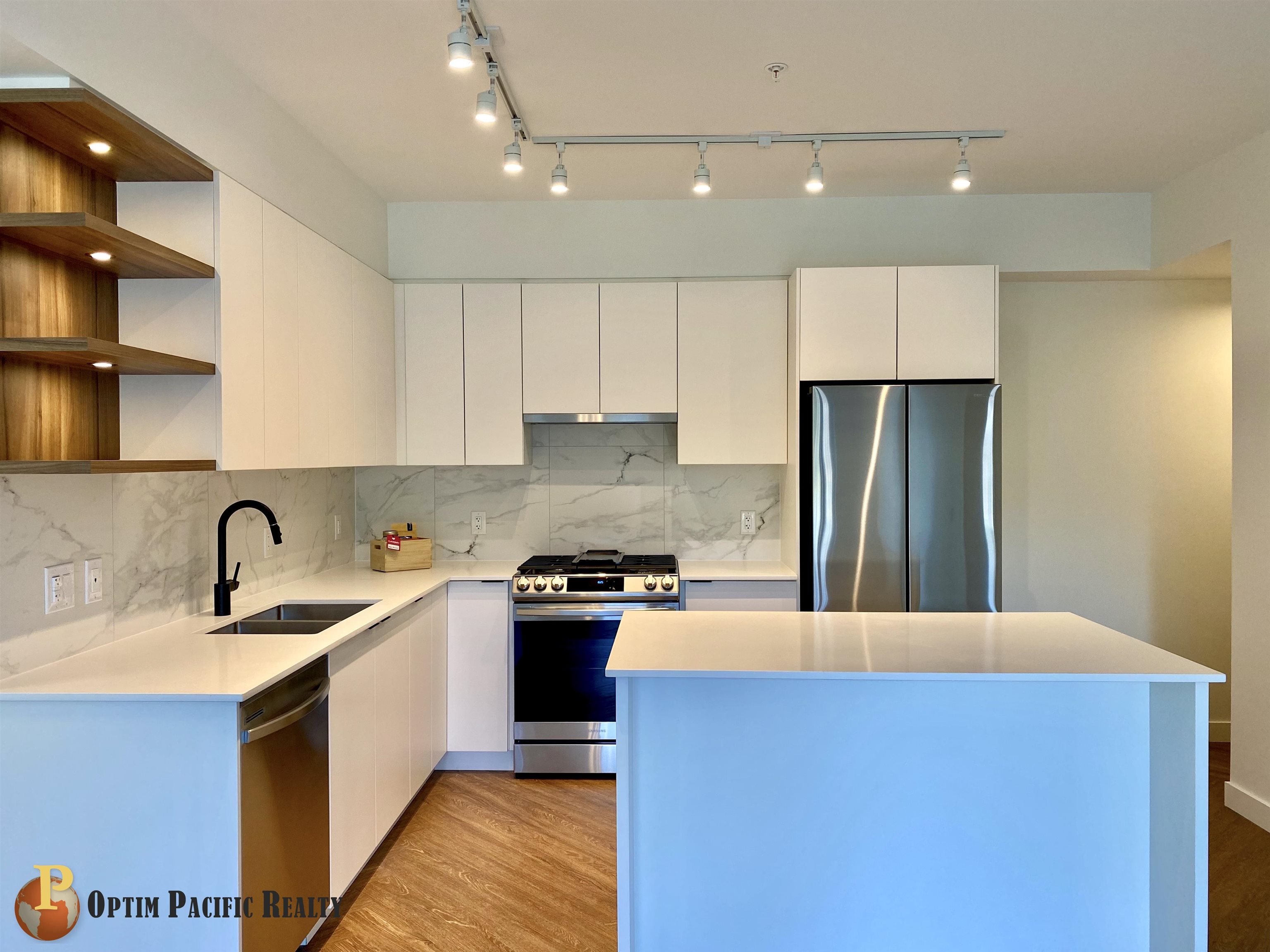 5XX 3229 ST. JOHNS STREET, R3153815, BC,