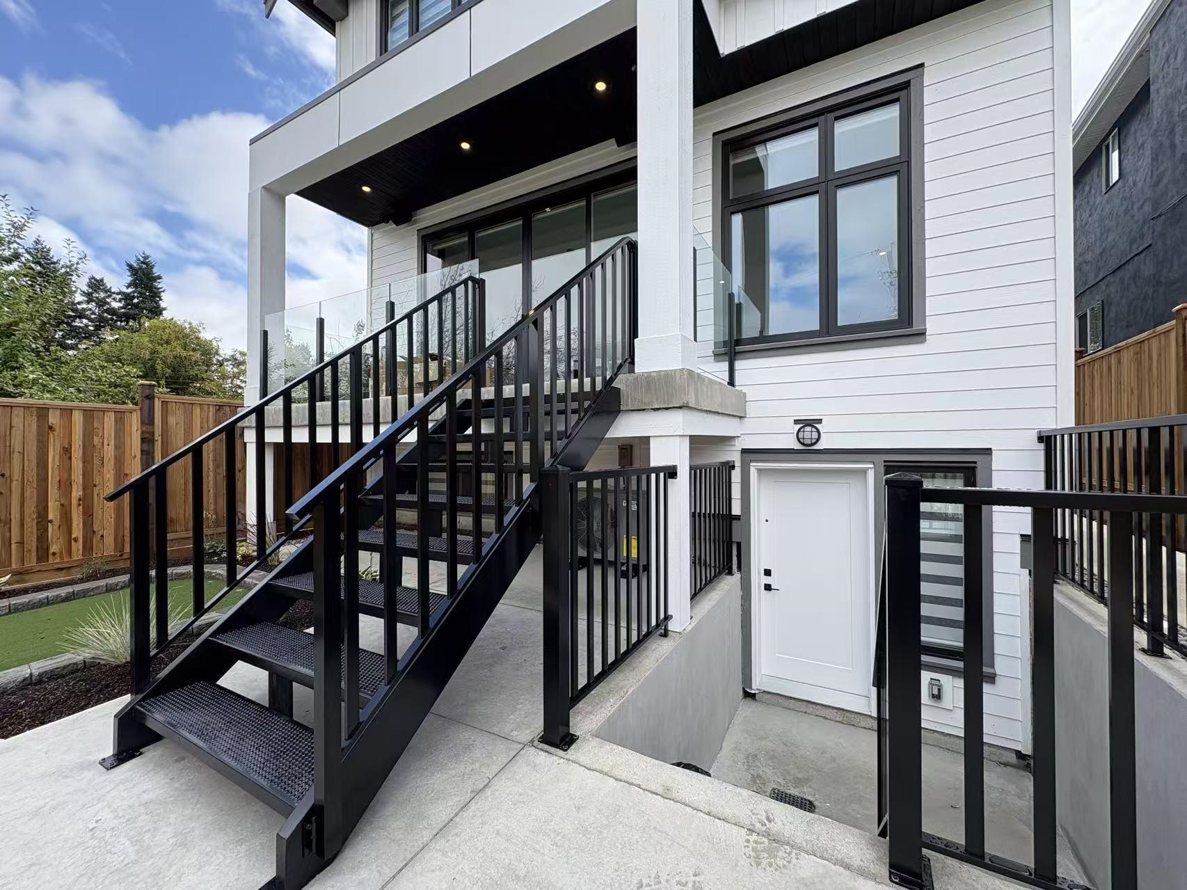 945 E 28TH AVE, Vancouver BC V5V 2P3, R3153829, BC,