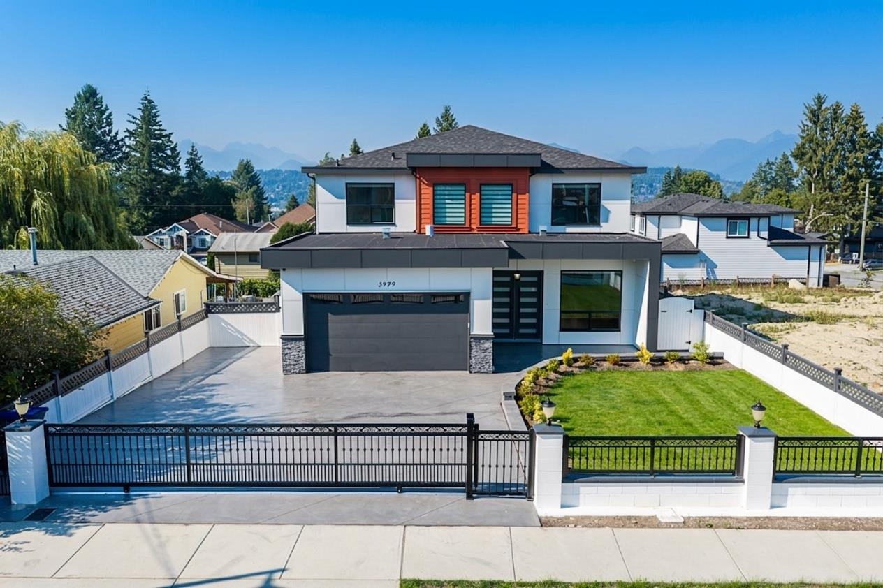 13979 113 AVENUE, Surrey BC V3R 2K2, R3153840, BC,