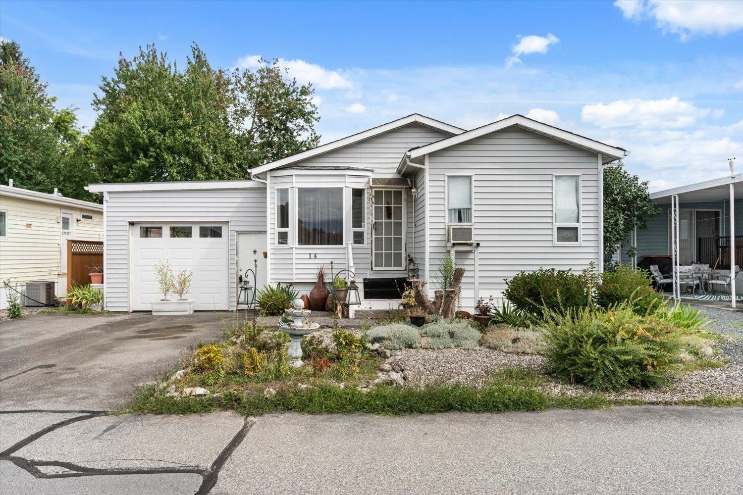 14 9055 ASHWELL ROAD, R3153857, BC,