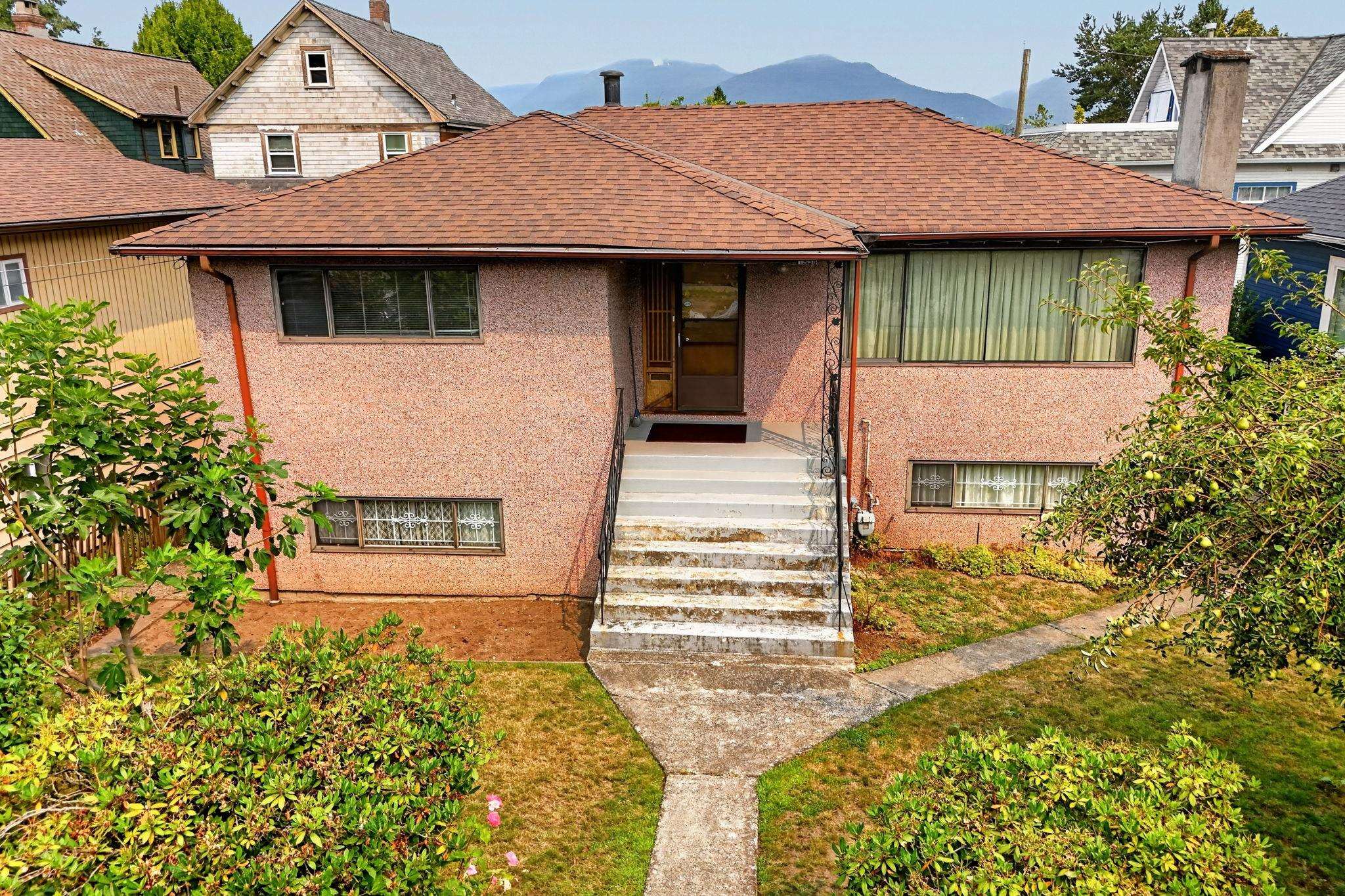 1955 TURNER STREET, Vancouver BC V5L 1Z9, R3153924, BC,