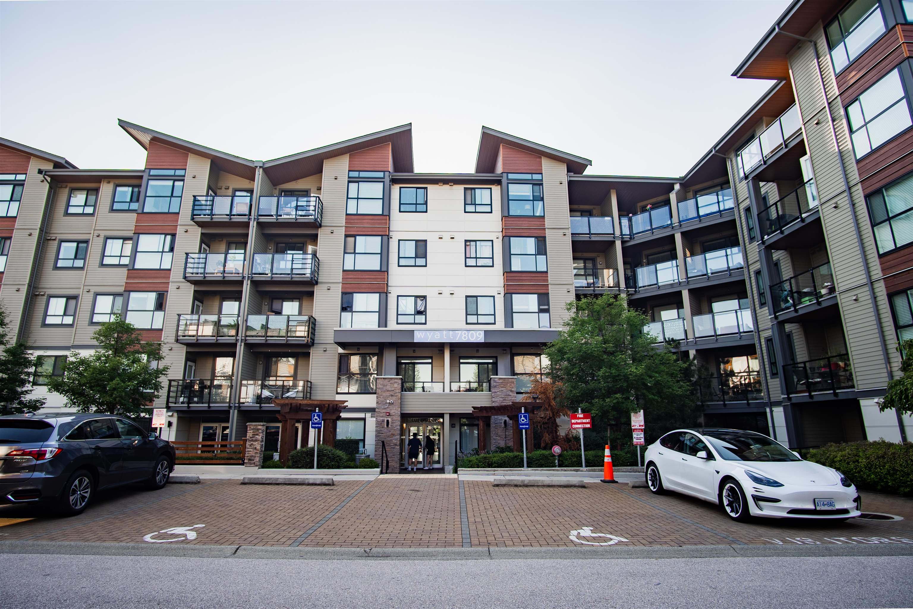 312 7809 209 STREET, R3153997, BC,