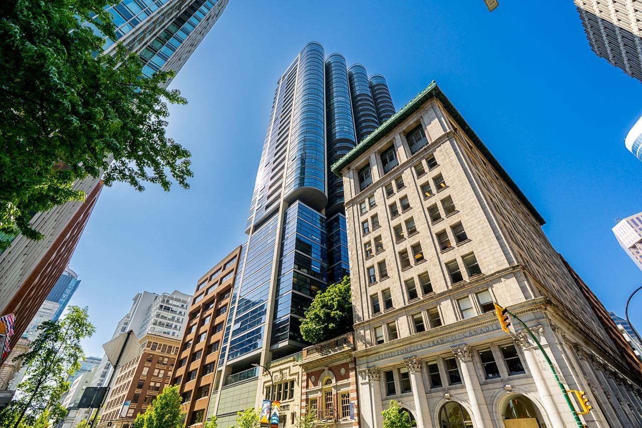 24xx 838 HASTINGS STREET, R3154001, BC,