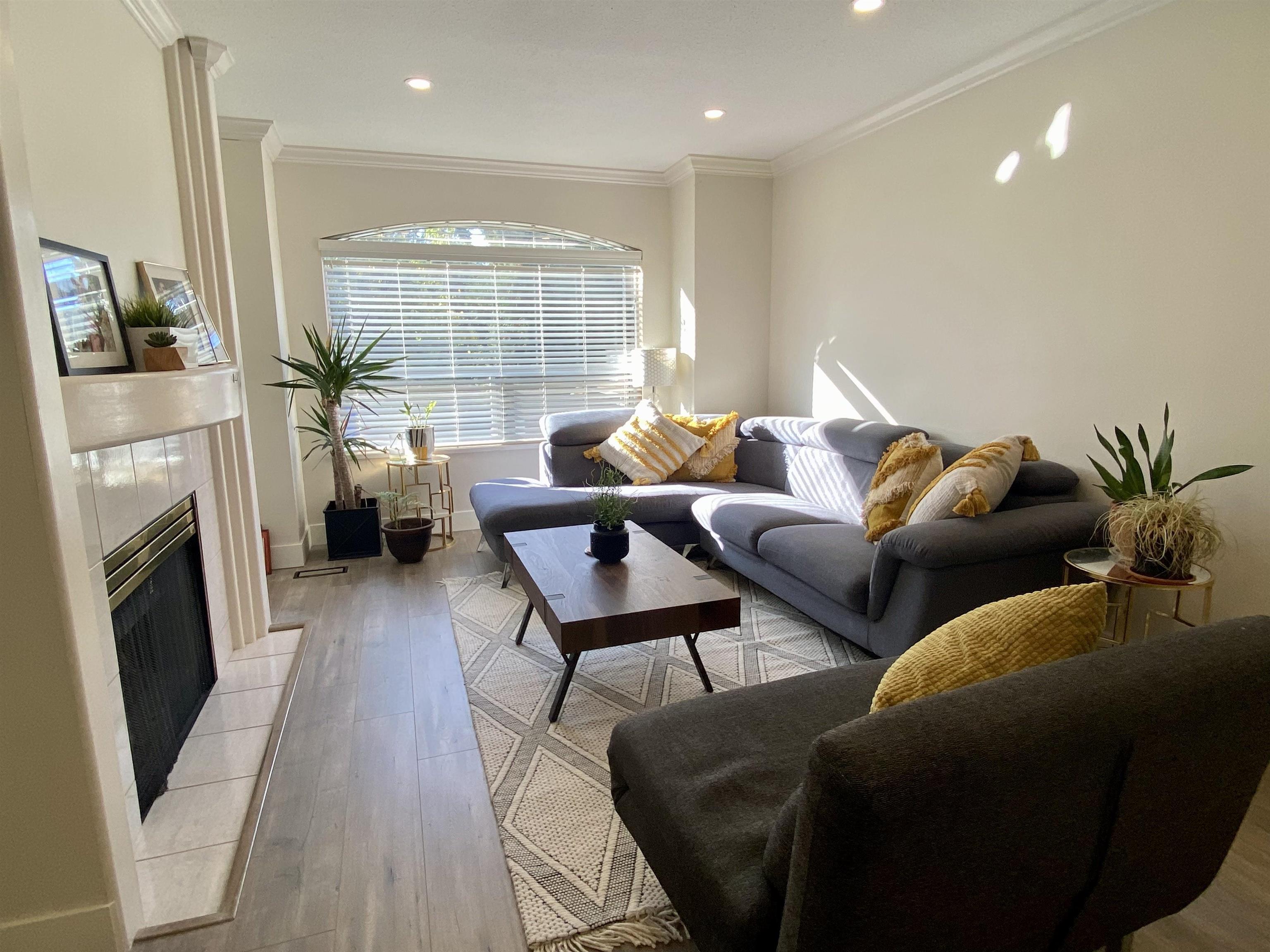 17 7140 132 STREET, R3154042, BC,