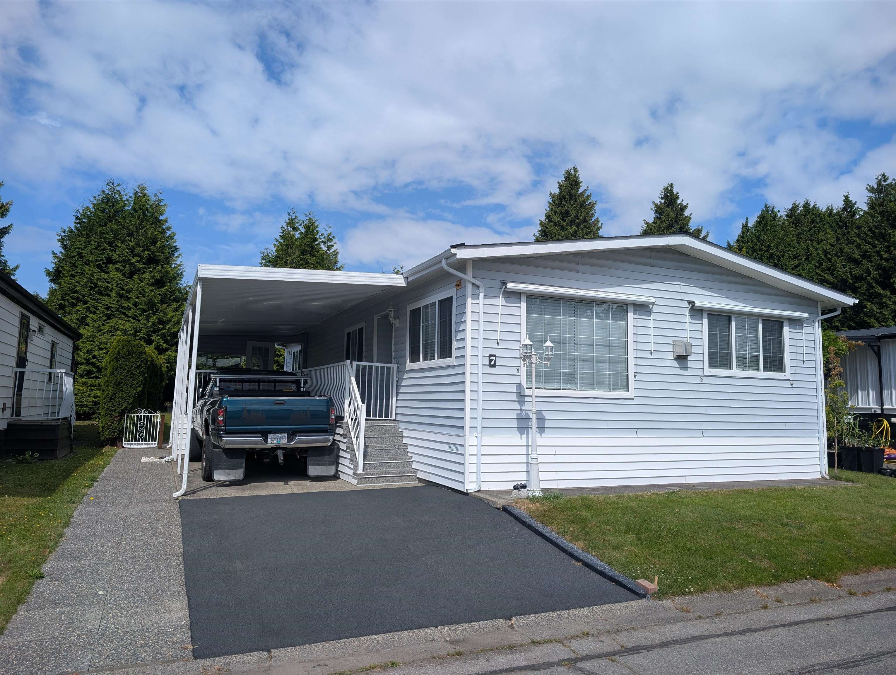 7 2303 CRANLEY DRIVE, R3154062, BC,