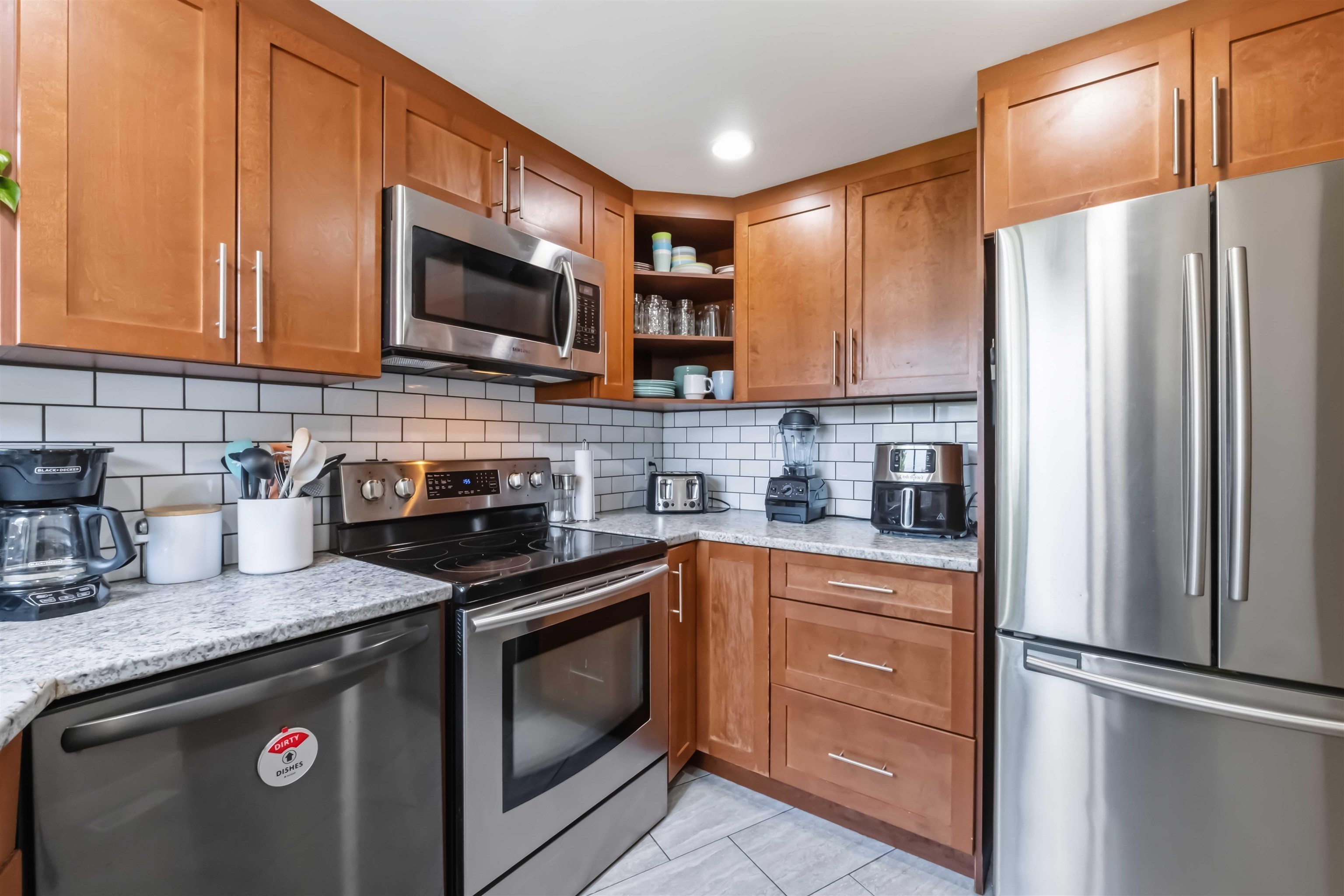 8 19240 119 AVENUE, R3154101, BC,