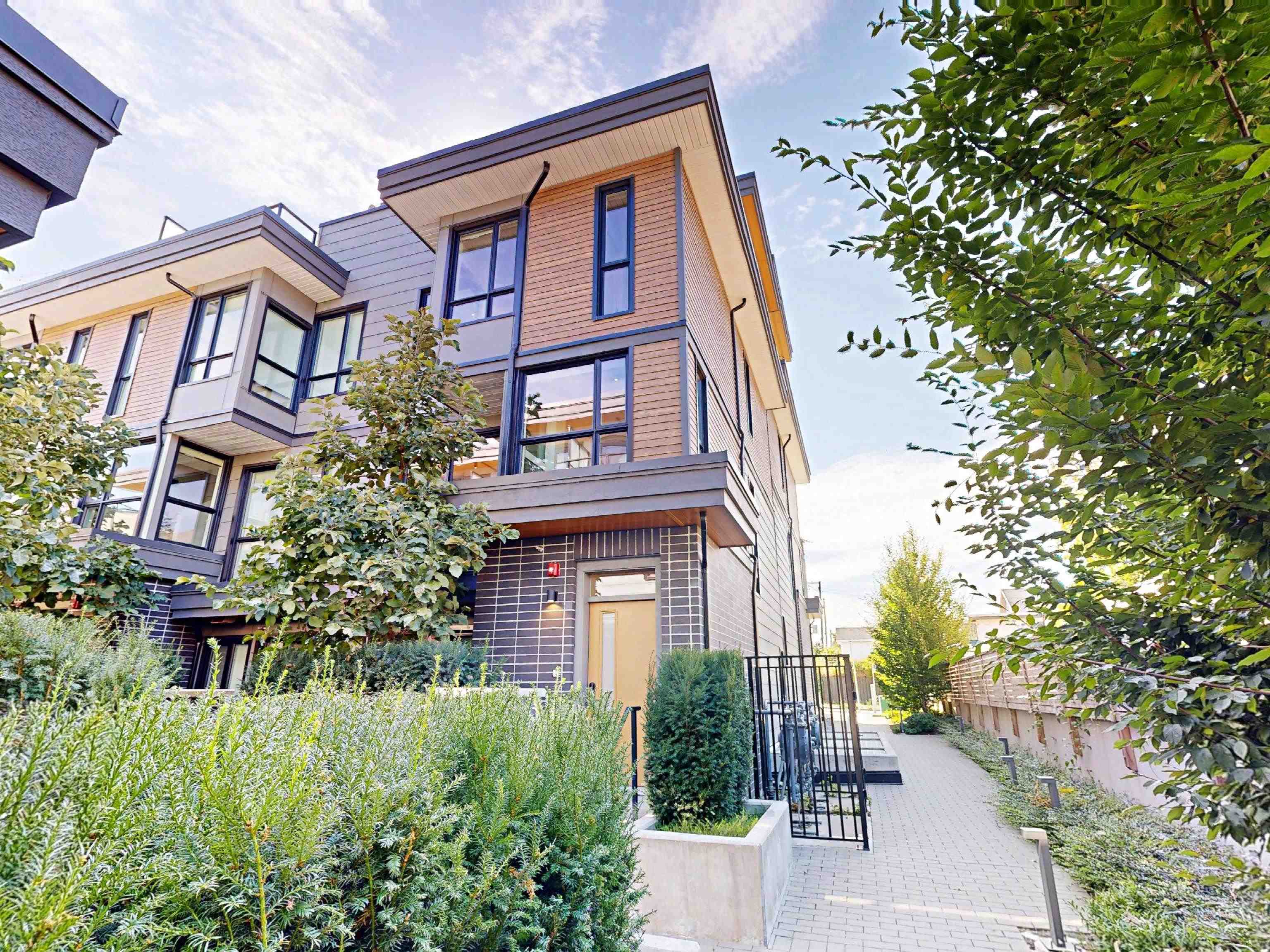 3930 DUMFRIES STREET, Vancouver BC V5N 0J1, R3154234, BC,