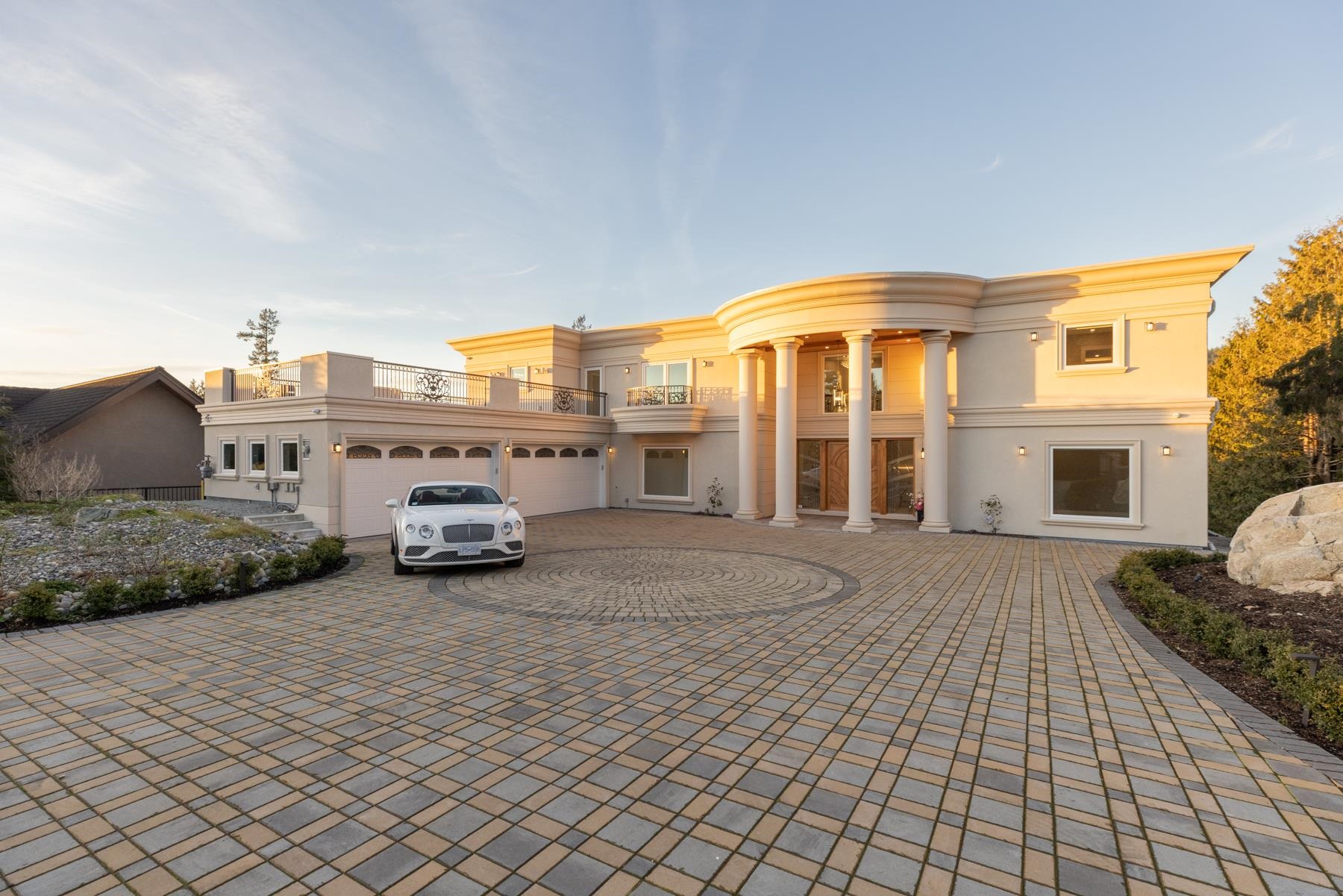 5417 GREENTREE ROAD, West Vancouver BC V7W 1N3, R3154296, BC,