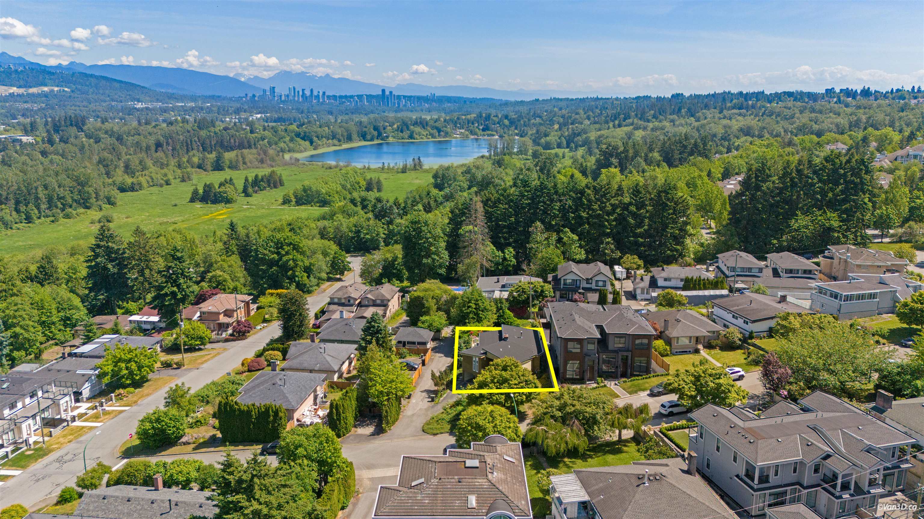 5578 OAKGLEN DRIVE, Burnaby BC V5H 3M5, R3154326, BC,