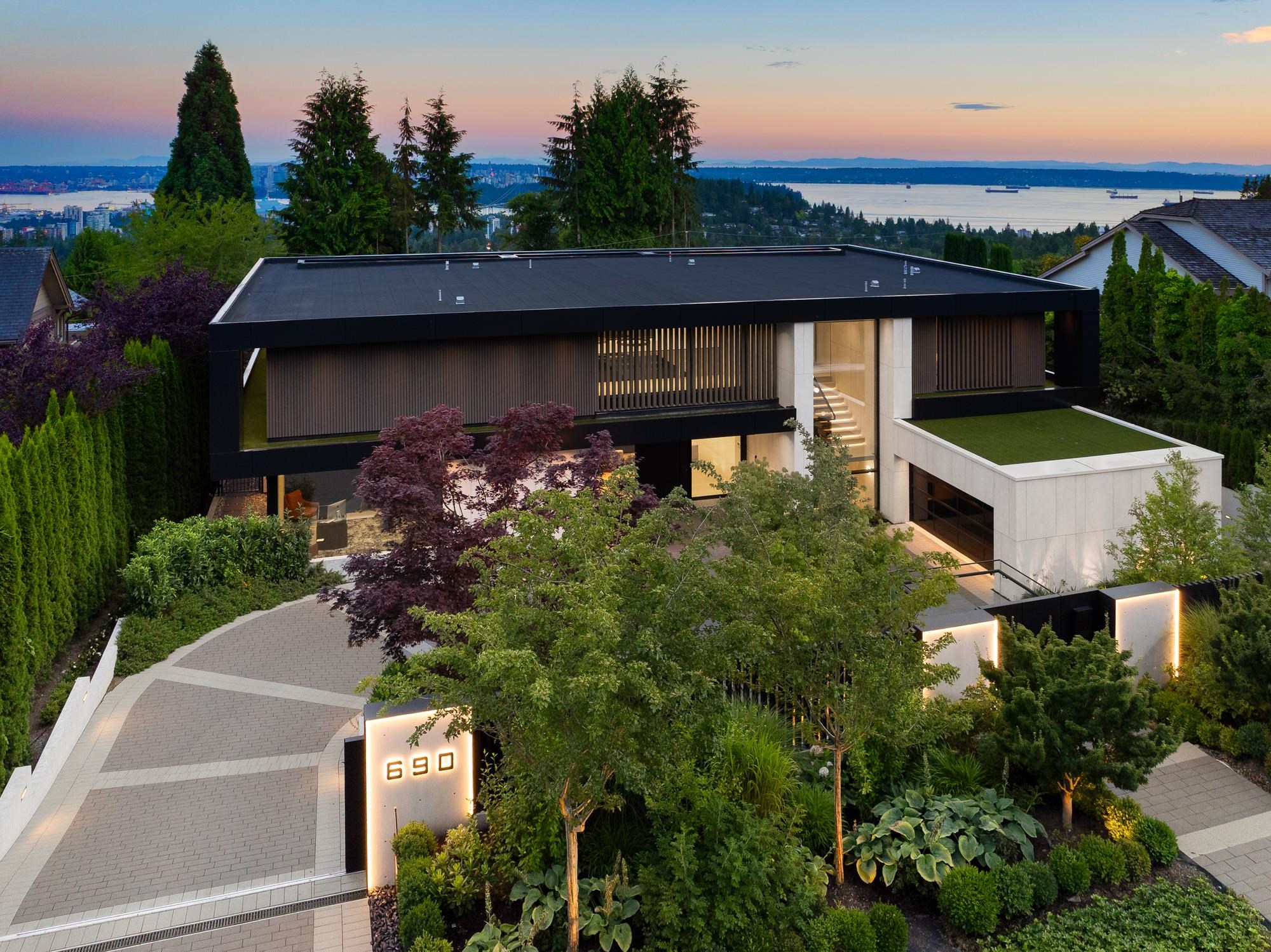 690 KNOCKMAROON ROAD, West Vancouver BC V7S 1R6, R3154347, BC,