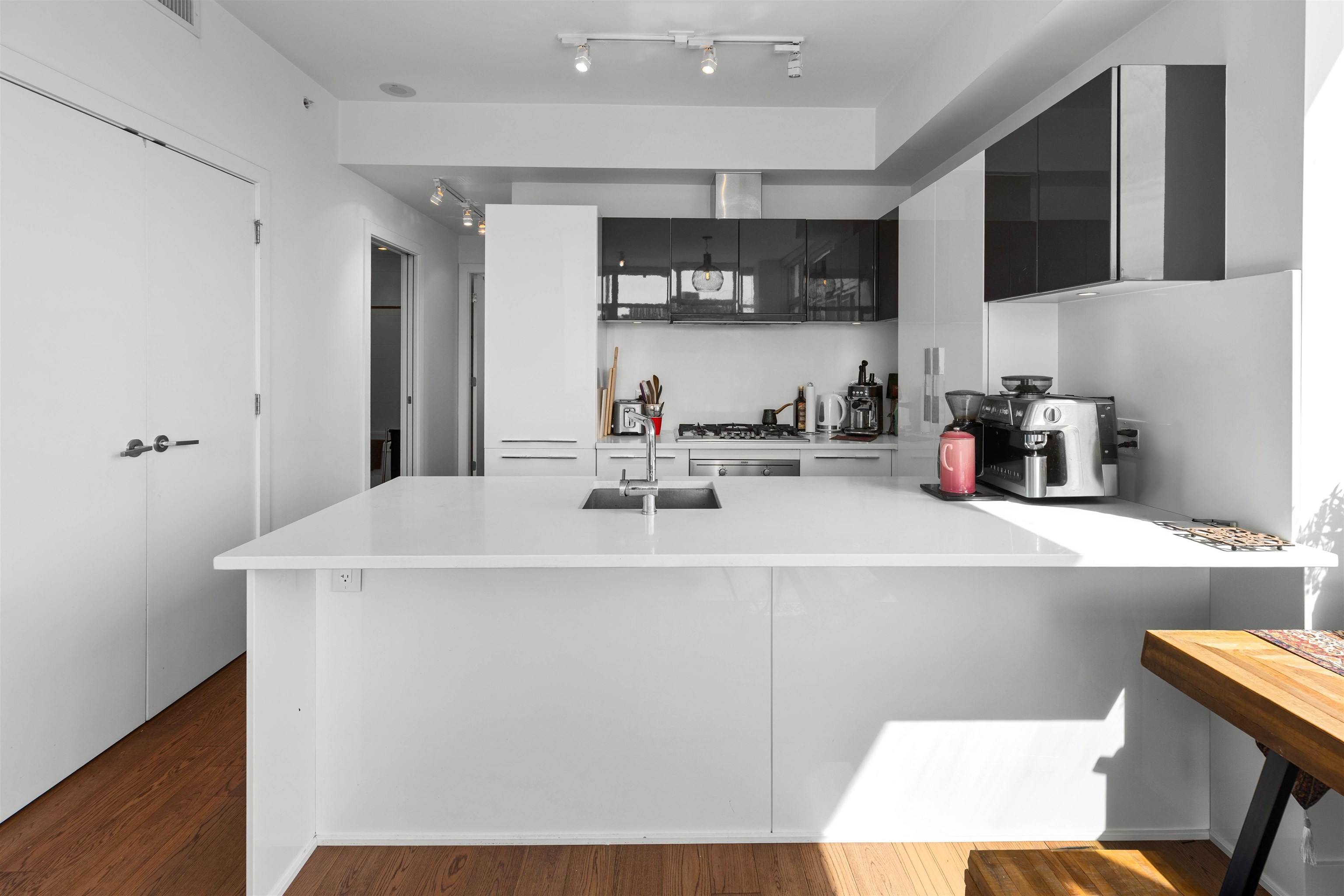 1001 108 1ST AVENUE, R3154365, BC,