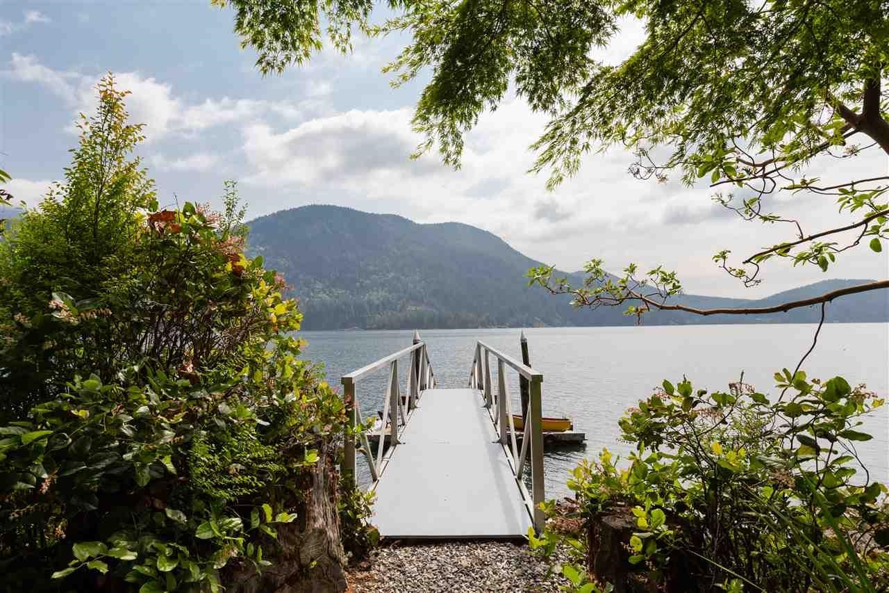 330 SASAMAT LANE, North Vancouver BC V7G 2S4, R3154444, BC,