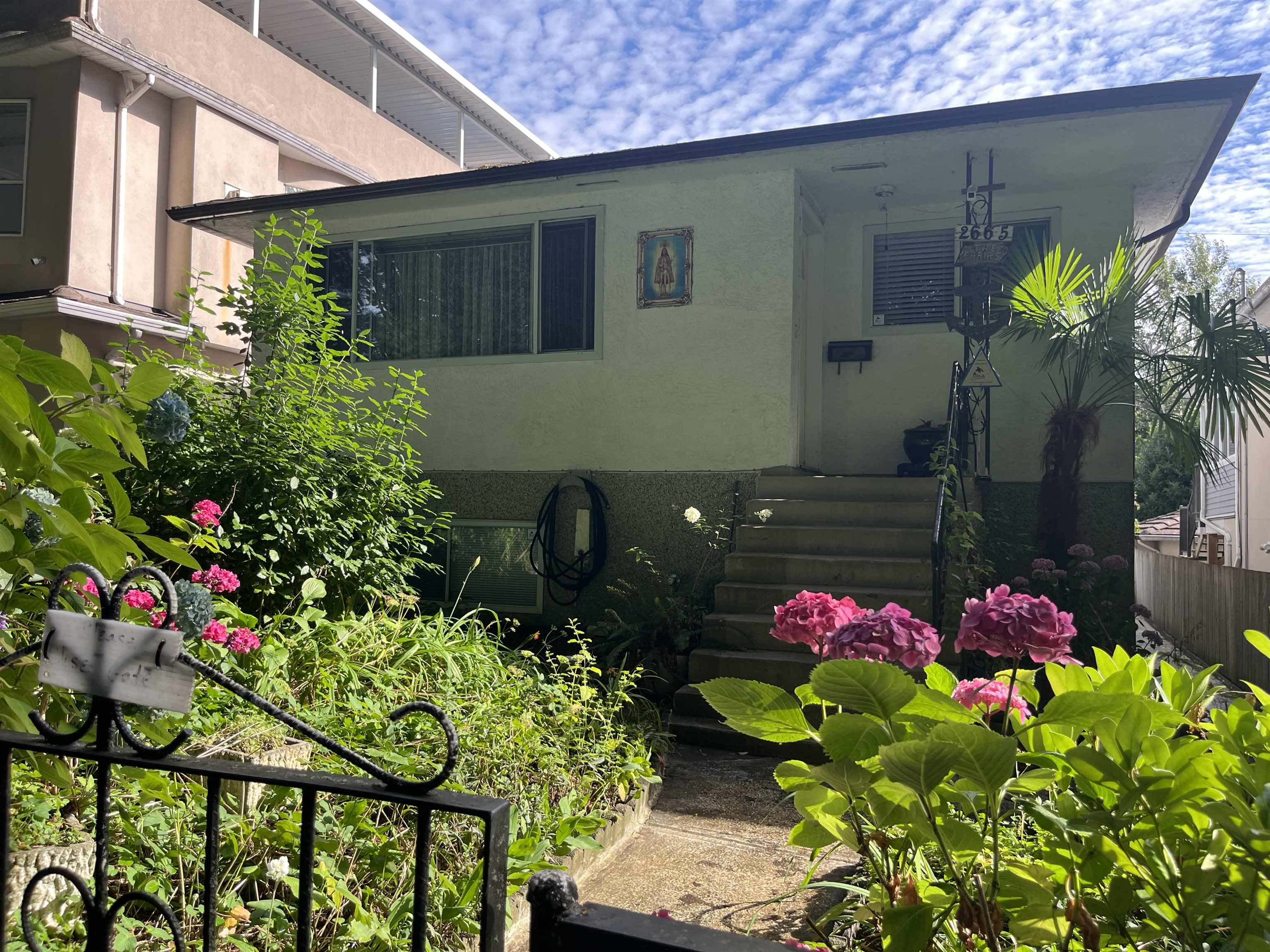 2665 WARD STREET, Vancouver BC V5R 4S7, R3154453, BC,