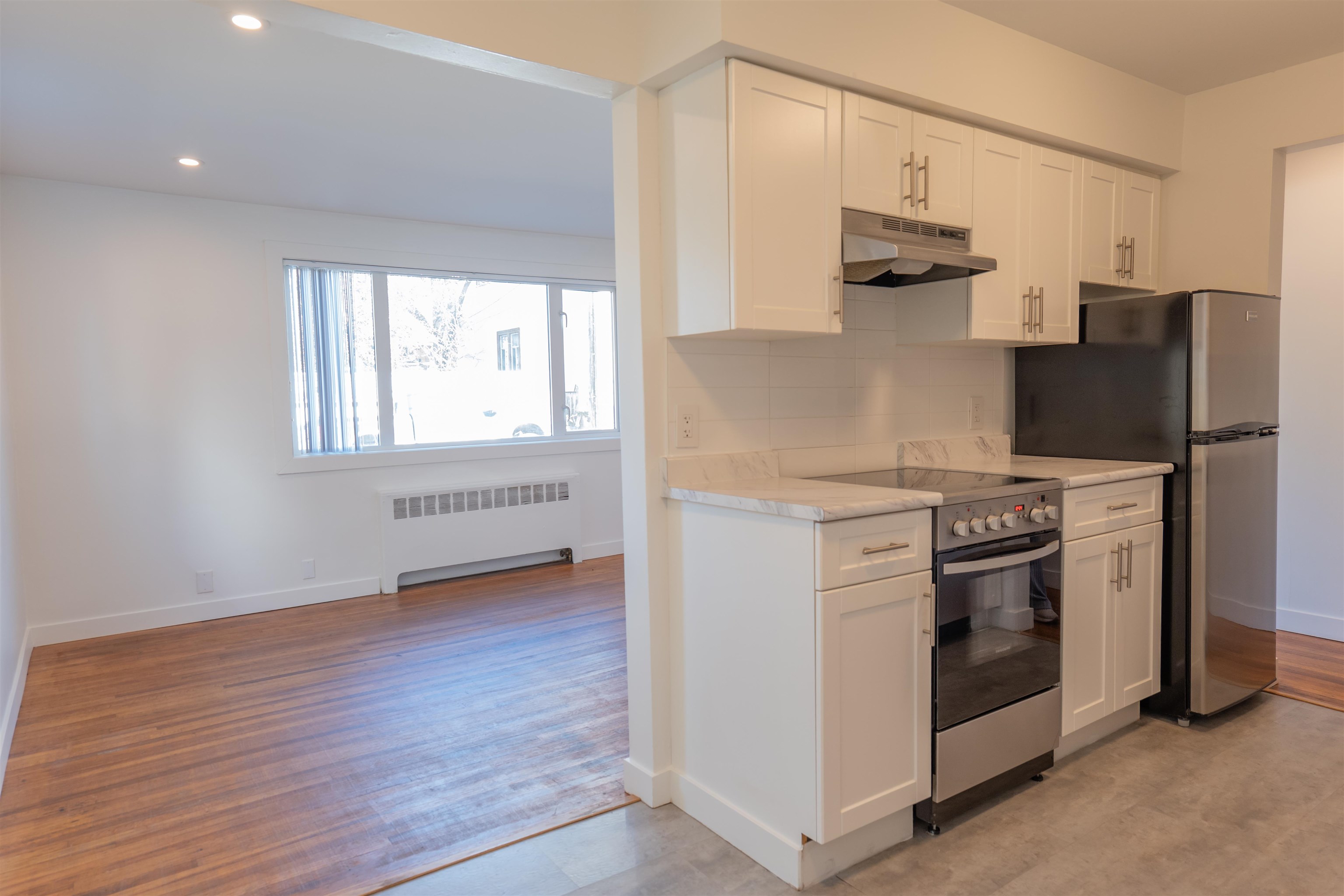102 2185 OXFORD STREET, R3154484, BC,