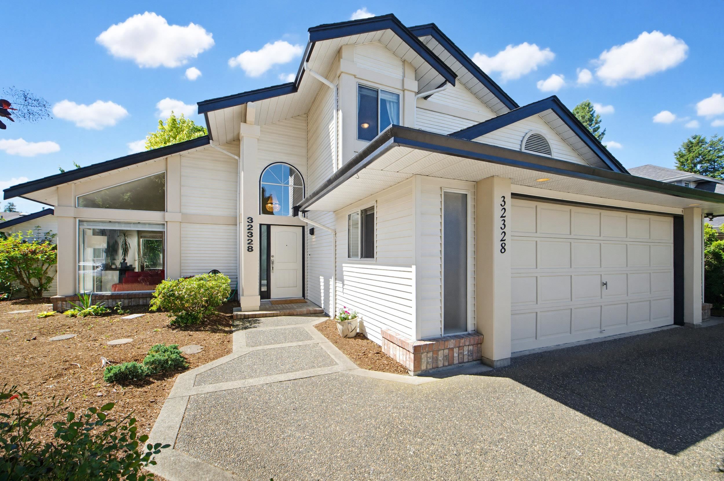 32328 SLOCAN DRIVE, Abbotsford BC V2T 5C9, R3154574, BC,