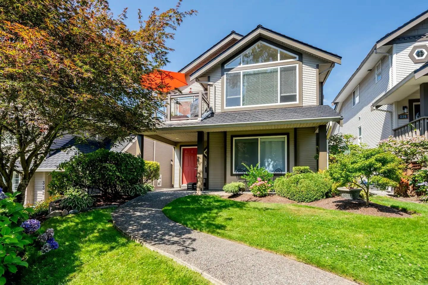 336 E 26TH STREET, North Vancouver BC V7N 1B1, R3154754, BC,