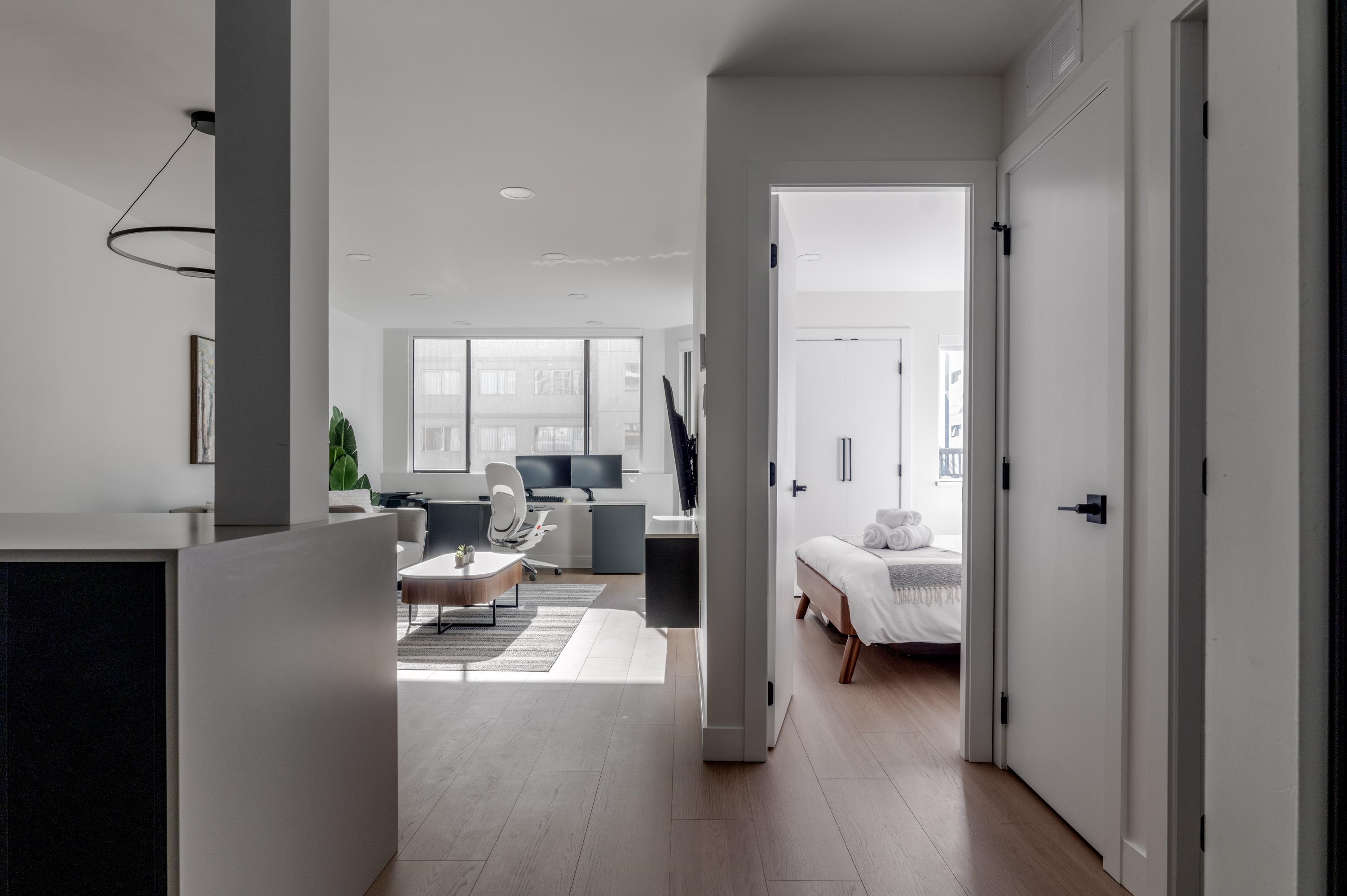 1270 ROBSON ST, Vancouver BC V6E 3Z6, R3154787, BC,