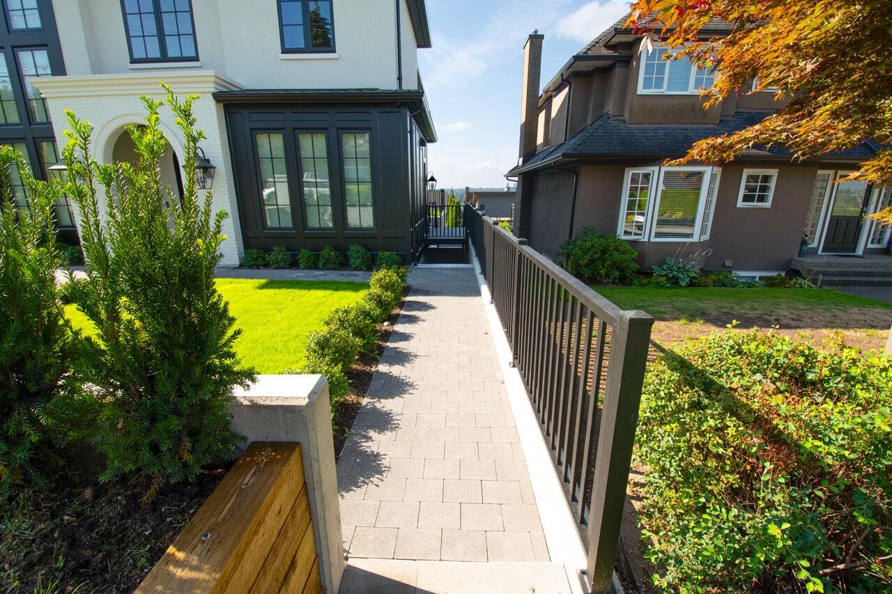 Lower 5770 KITCHENER STREET, R3154802, BC,