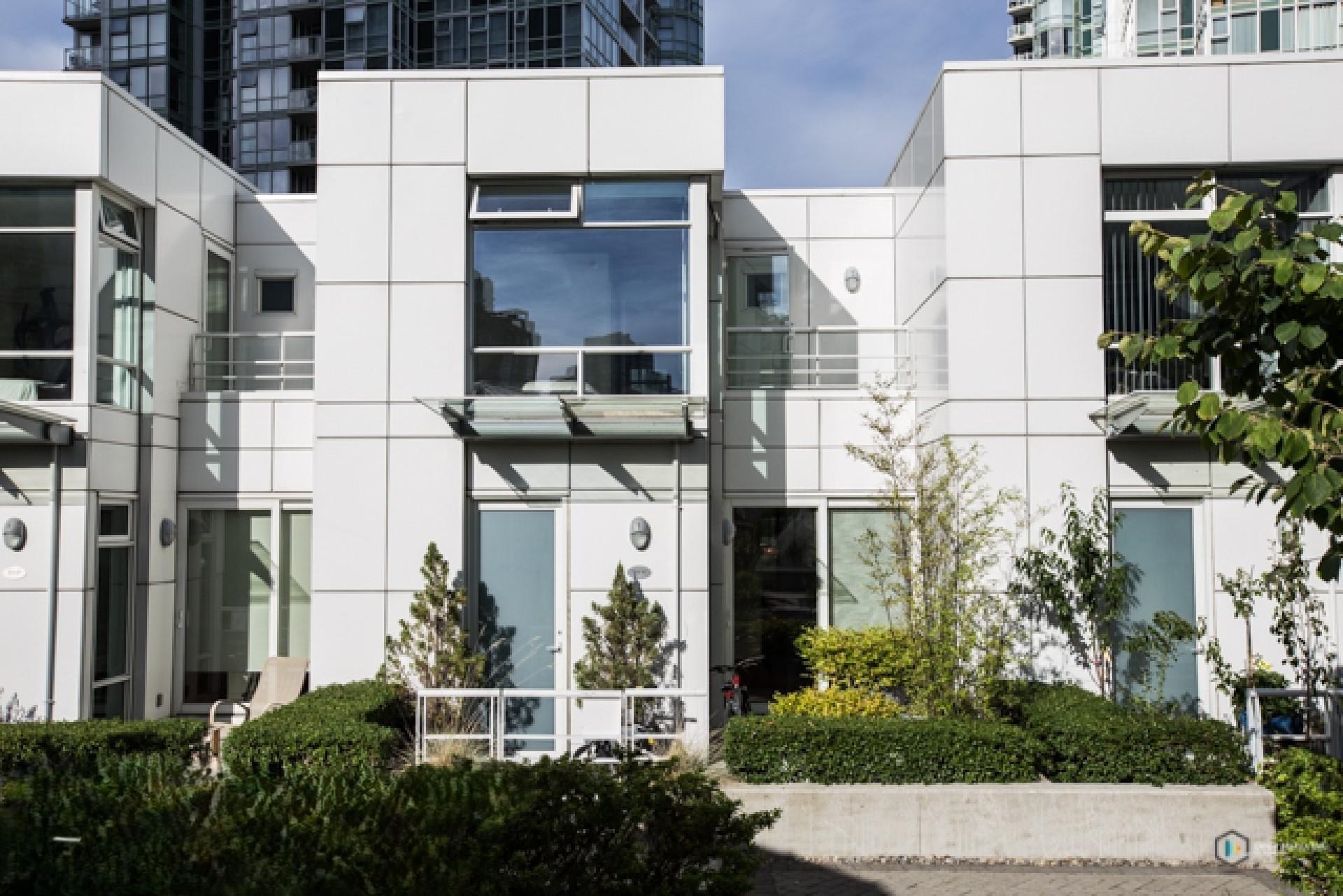 THN 1111 MARINASIDE CRESCENT, R3154822, BC,