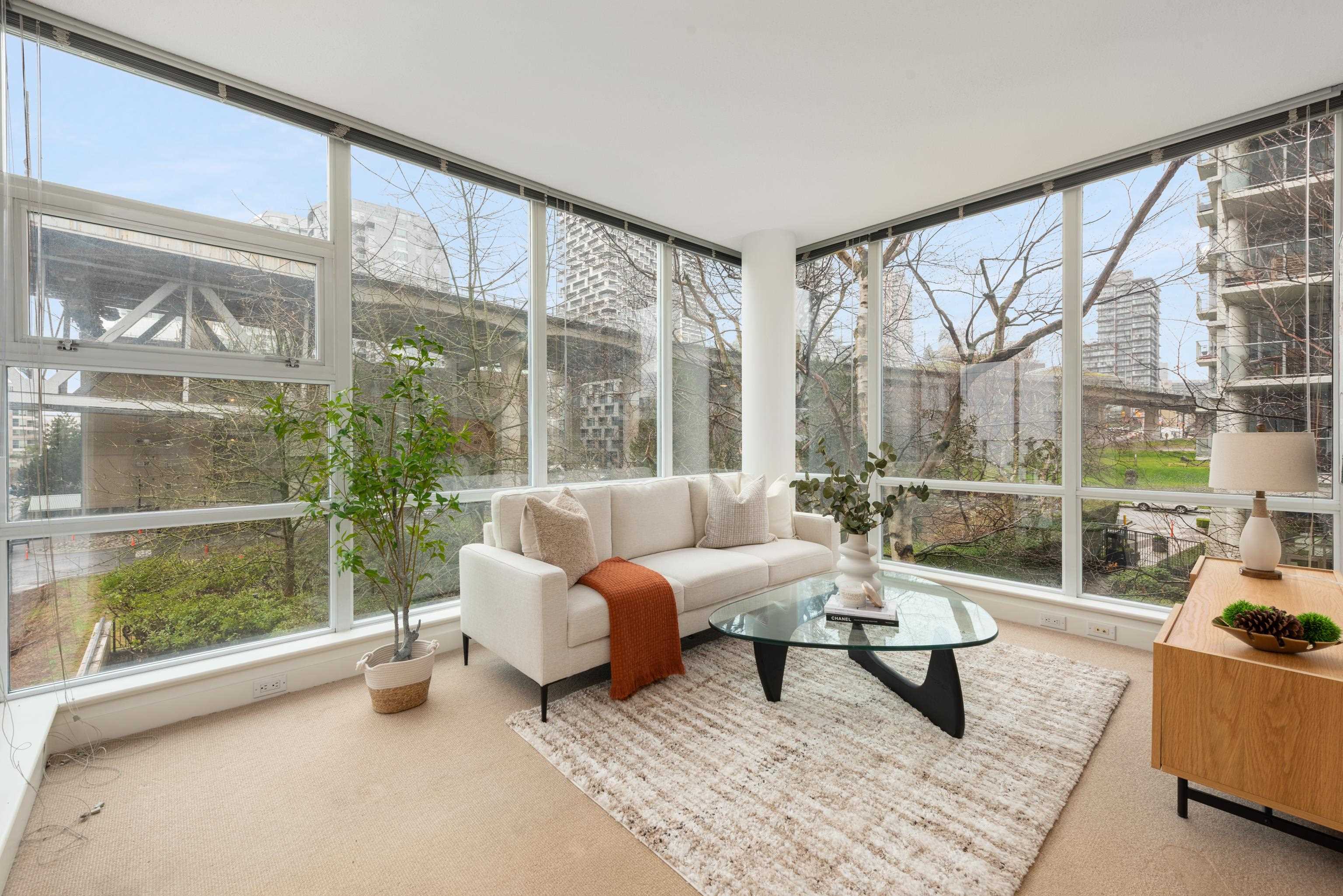 MLS® listing #R3154832 for sale located at 605 633 KINGHORNE MEWS