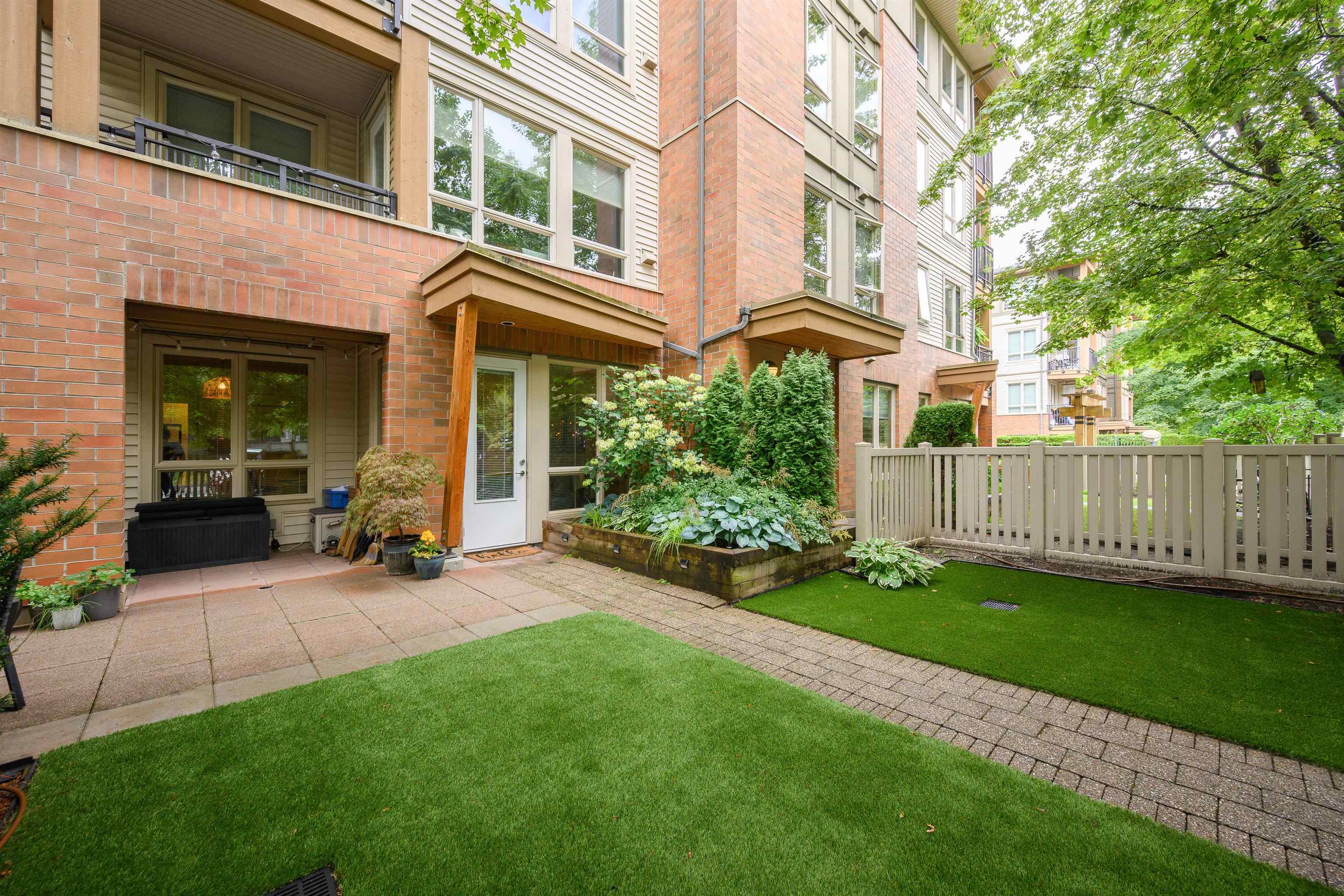 112 2601 WHITELEY COURT, R3154864, BC,