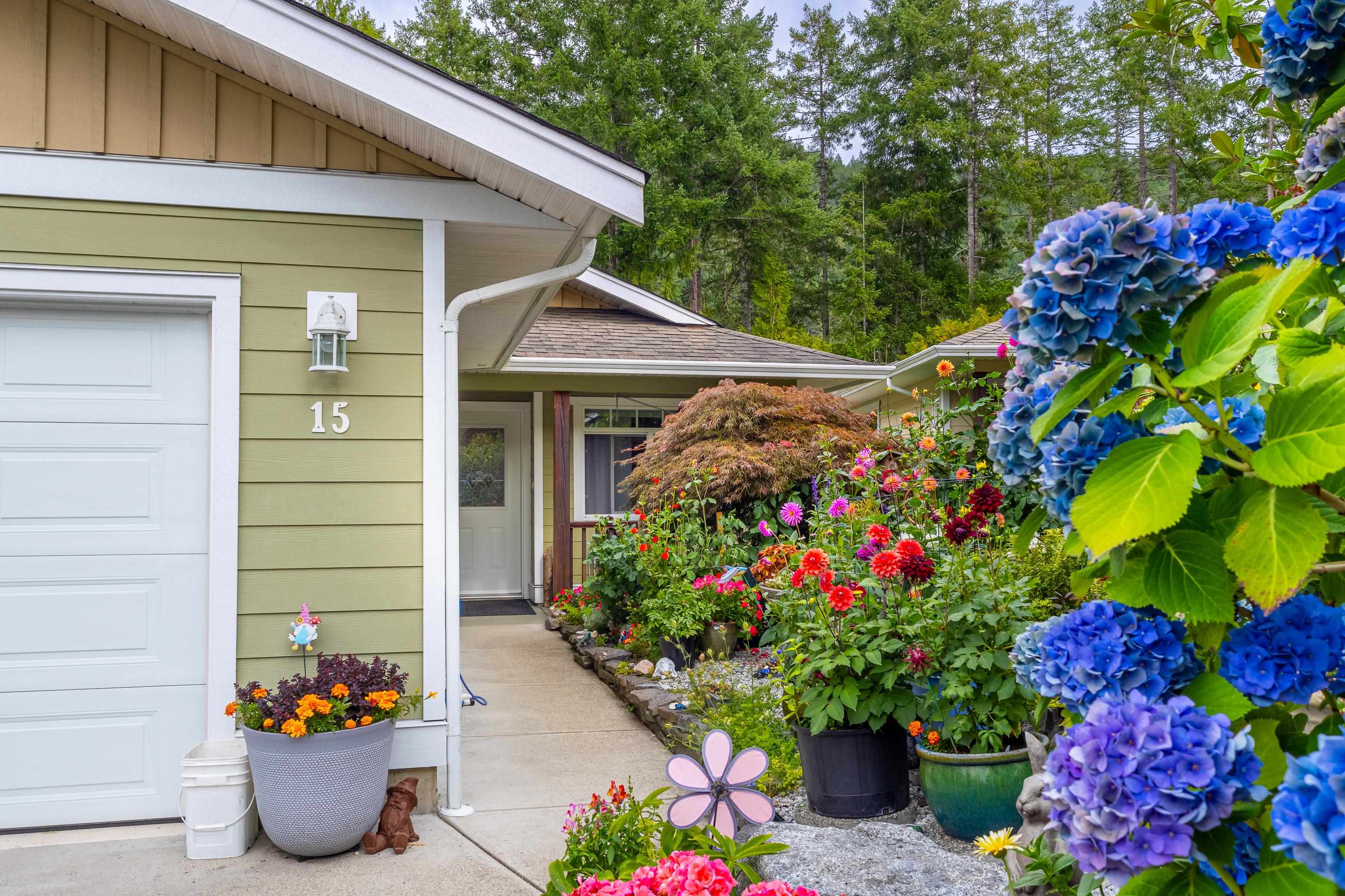 15 12710 LAGOON ROAD, R3154882, BC,