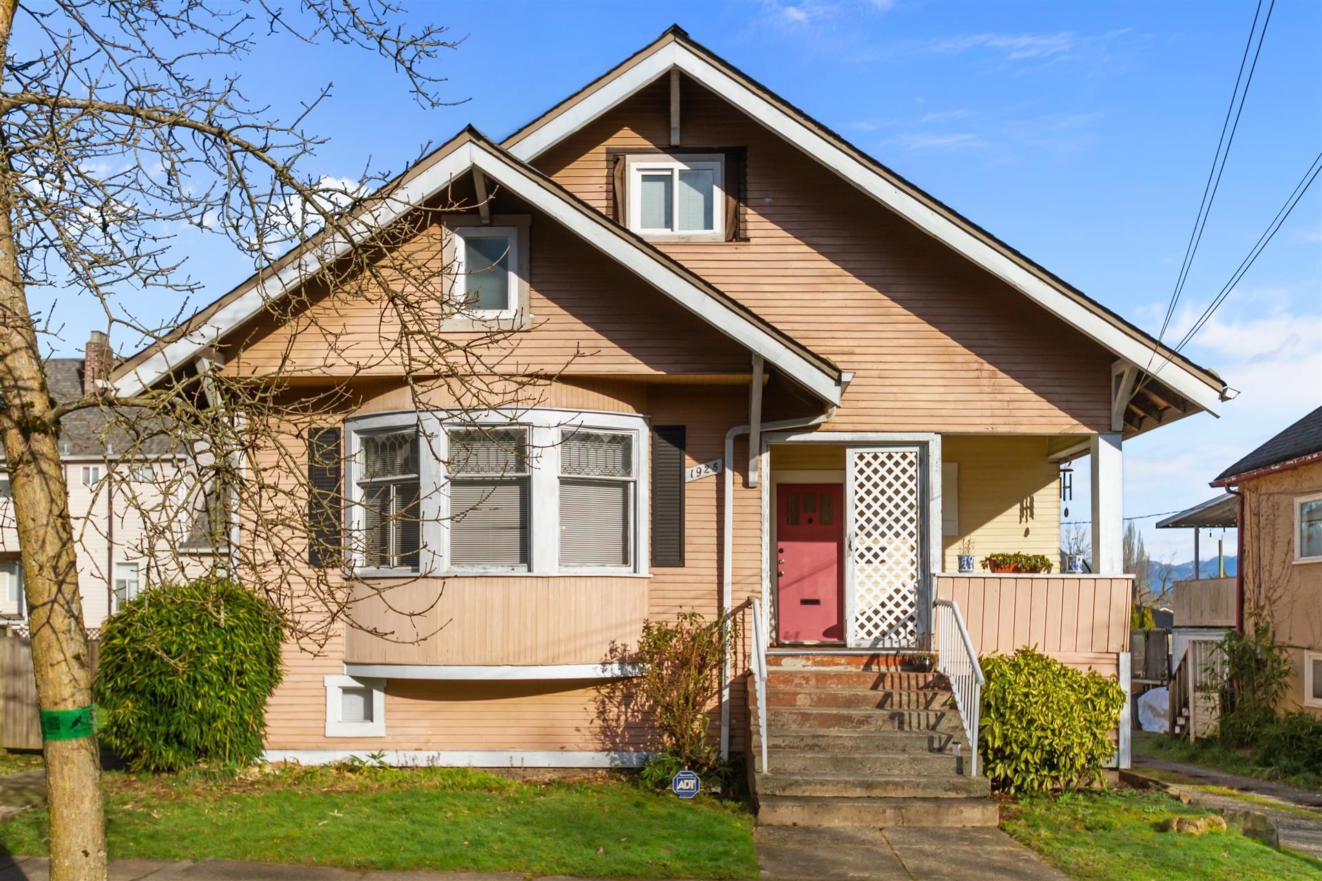 1925 ADANAC STREET, Vancouver BC V5L 2E5, R3154903, BC,