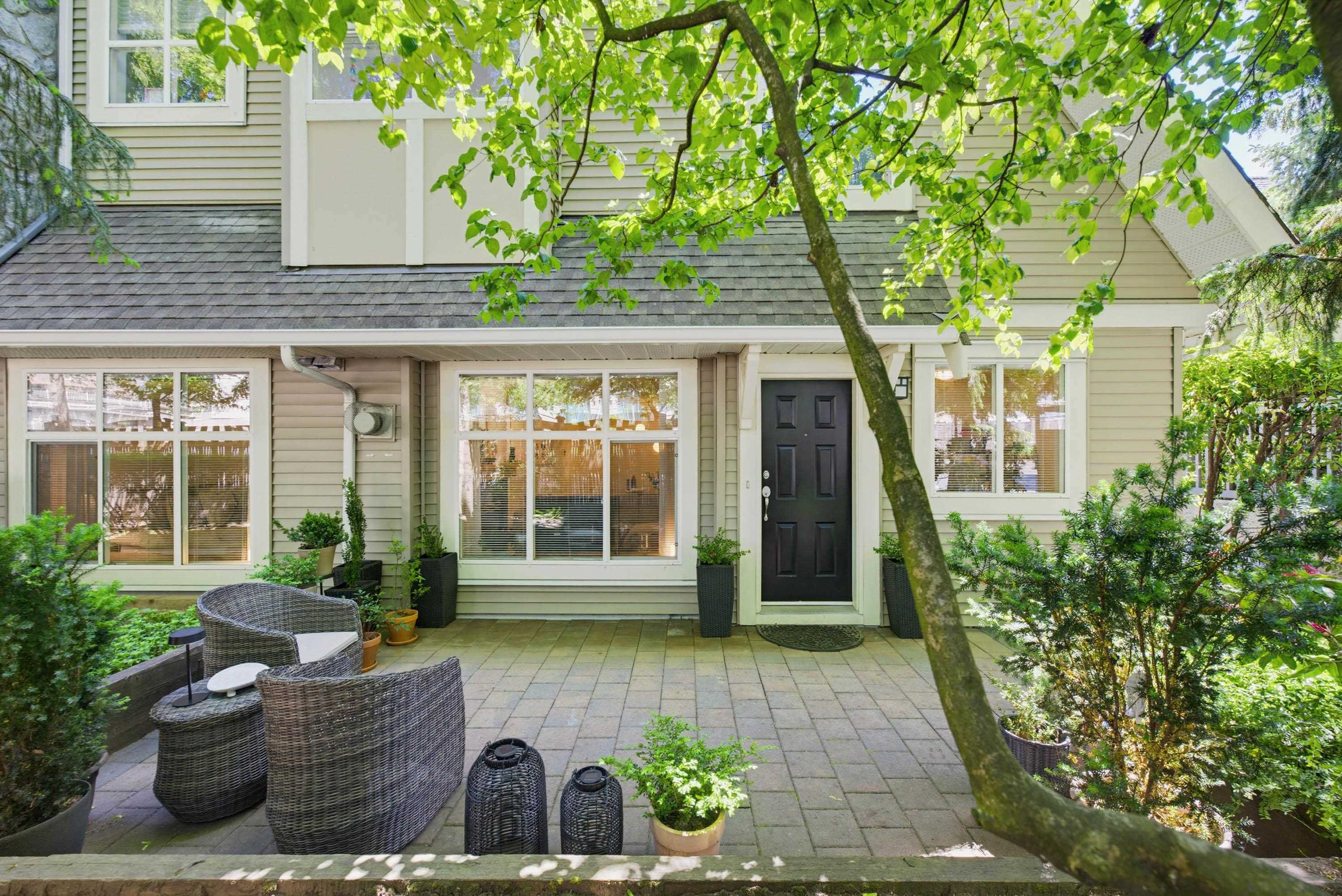 2 1071 LYNN VALLEY ROAD, R3154989, BC,