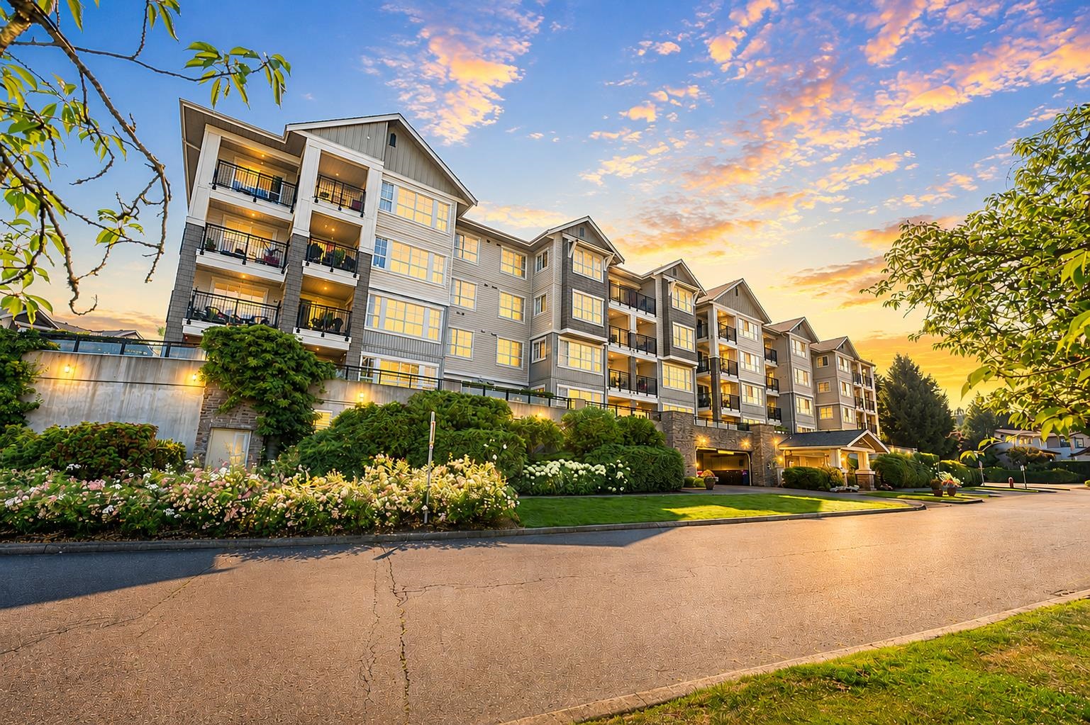 207 19673 MEADOW GARDENS WAY, R3154996, BC,