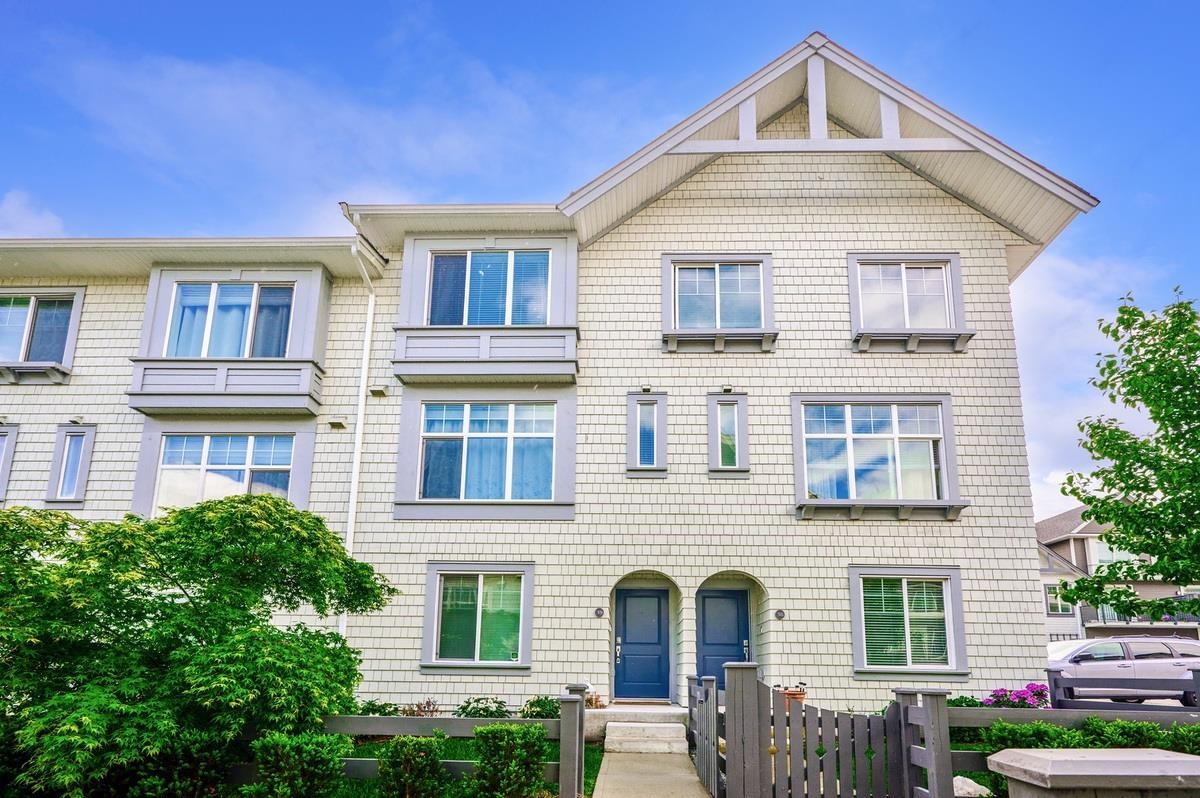 39 8168 136A STREET, R3155067, BC,