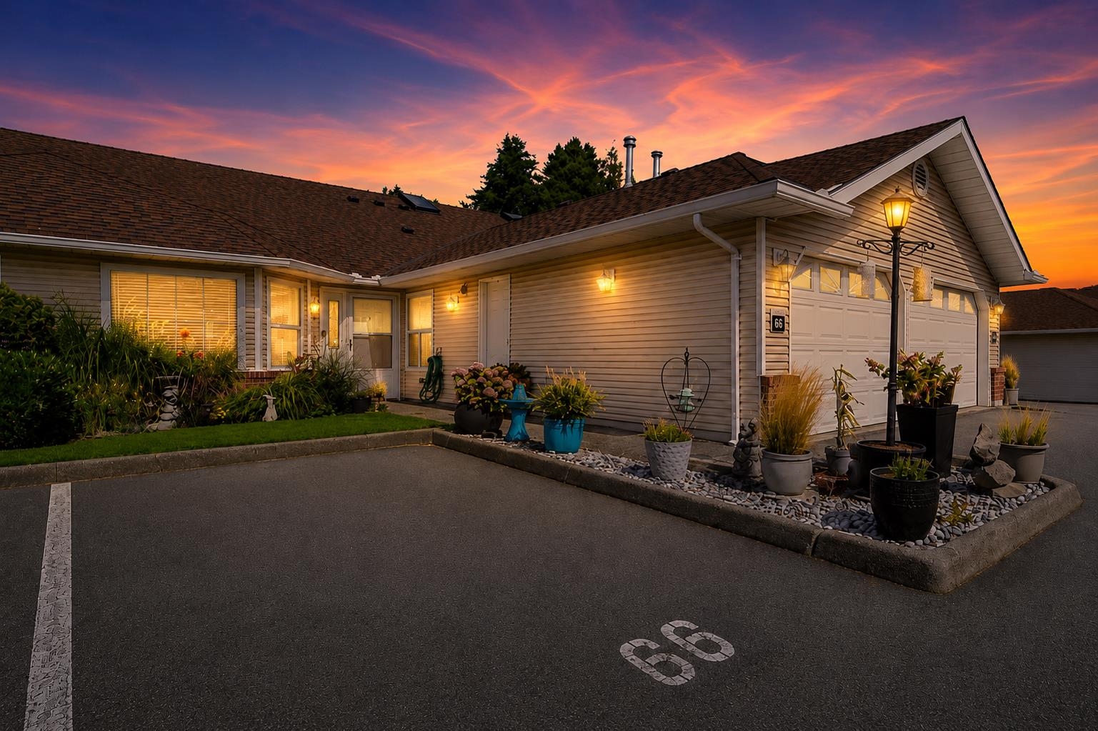 66 1973 WINFIELD DRIVE, R3155079, BC,