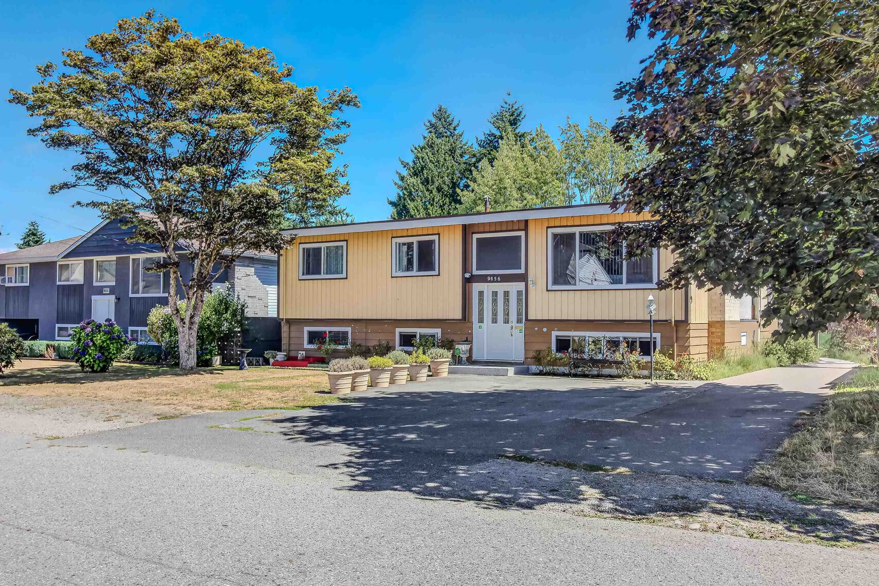 9656 125 STREET, Surrey BC V3V 4Y1, R3155080, BC,