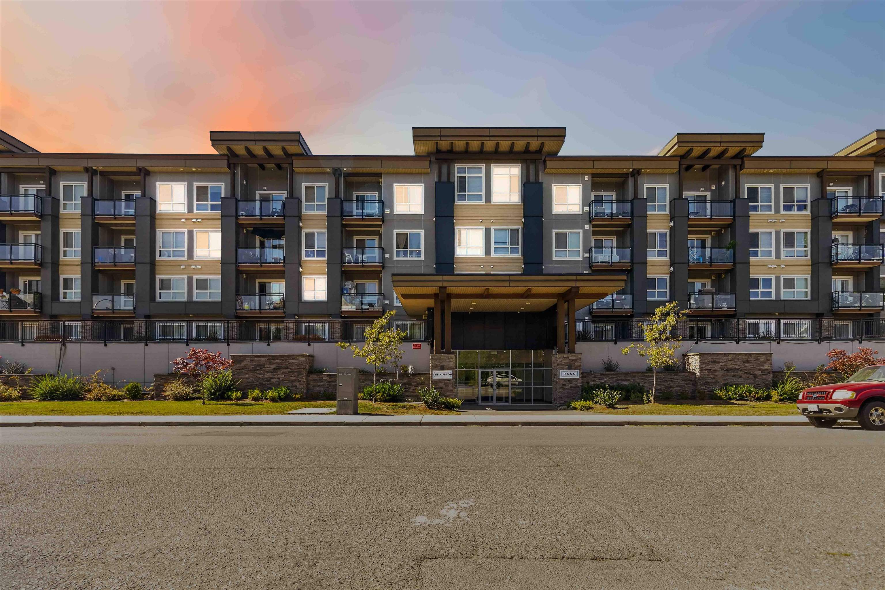 403 9450 ROBSON STREET, R3155149, BC,