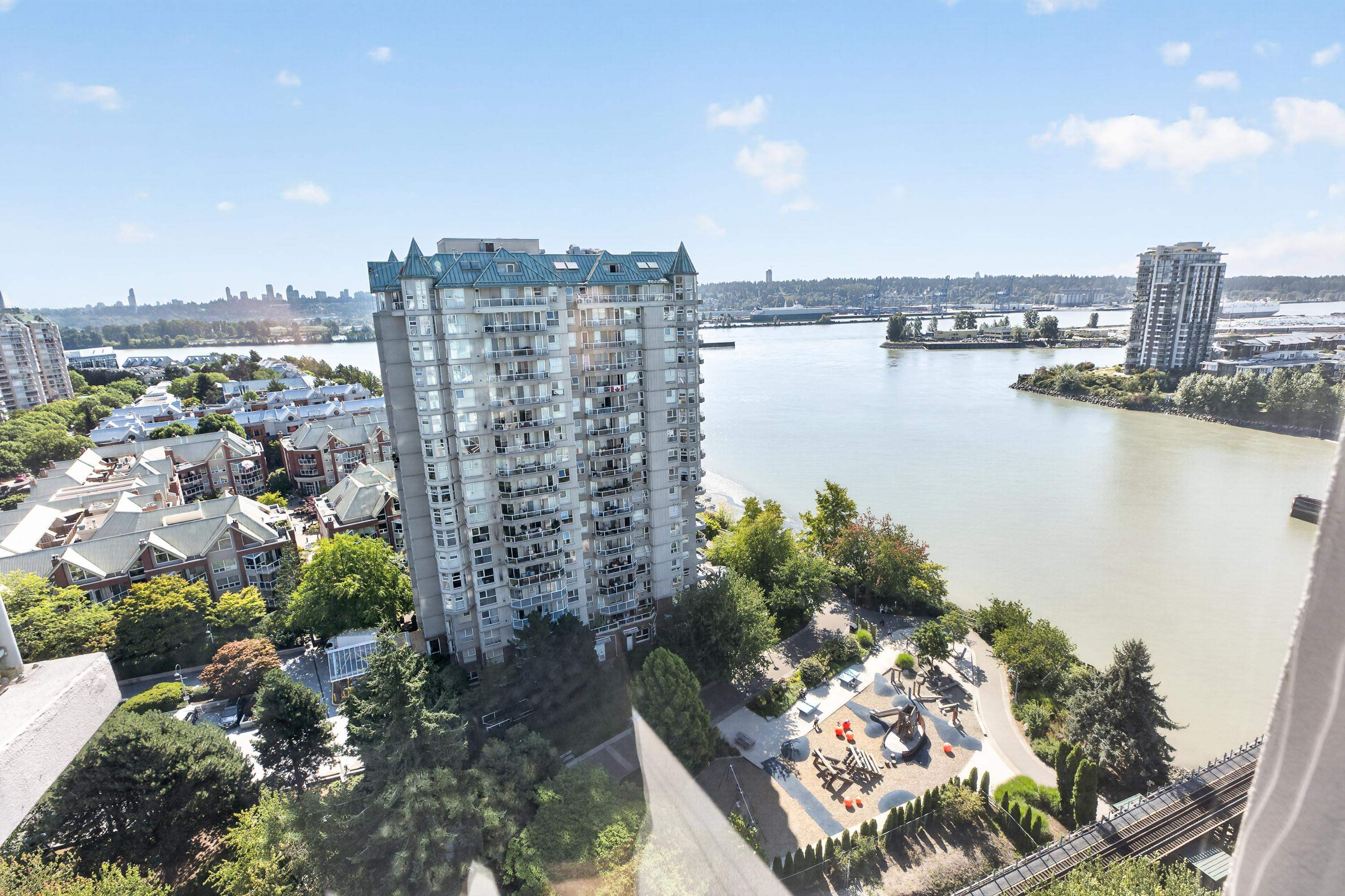 1802 8 LAGUNA COURT, R3155188, BC,