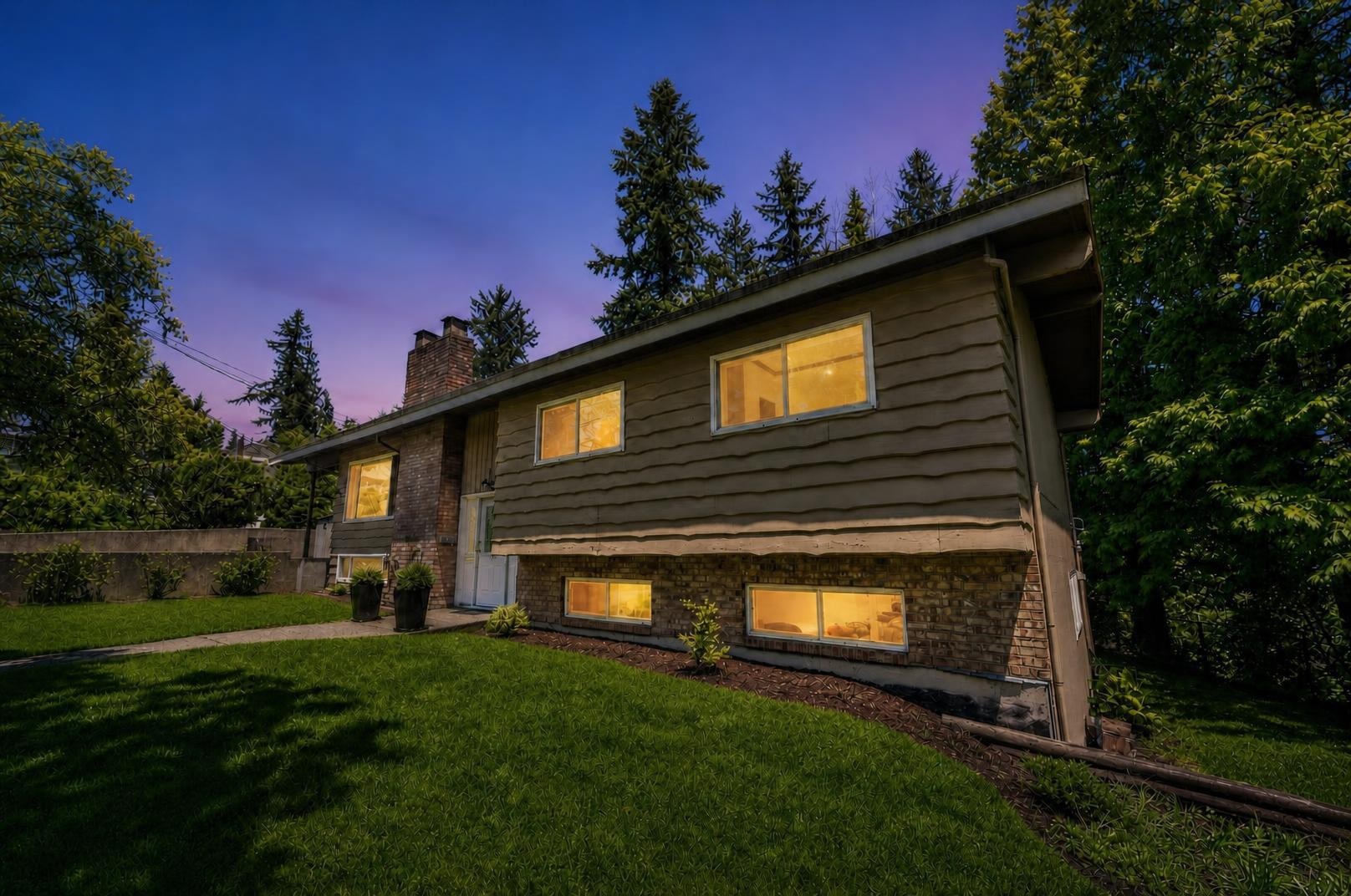 733 SHAW AVENUE, Coquitlam BC V3K 2R7, R3155511, BC,