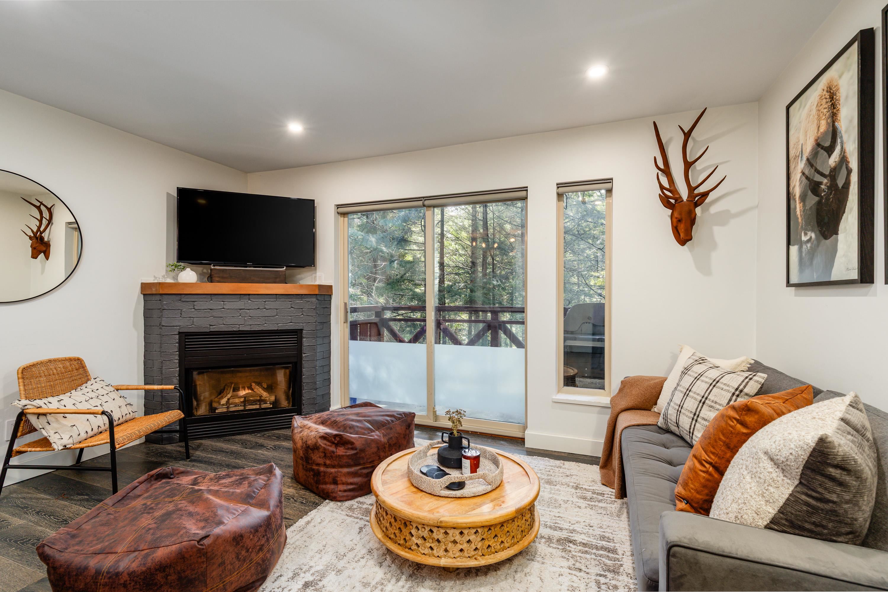 113 3070 HILLCREST DRIVE, R3155530, BC,