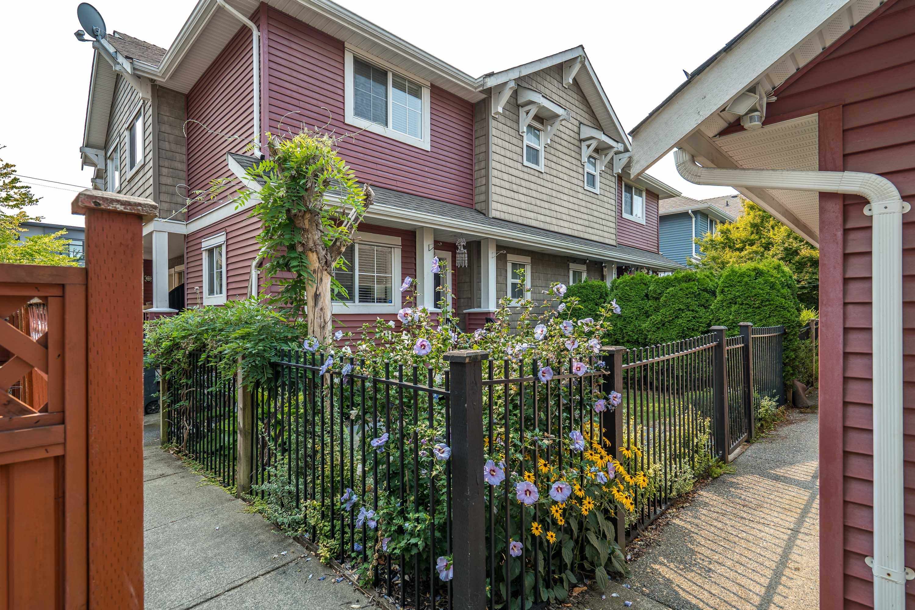 D2 19319 72 AVENUE, R3155576, BC,